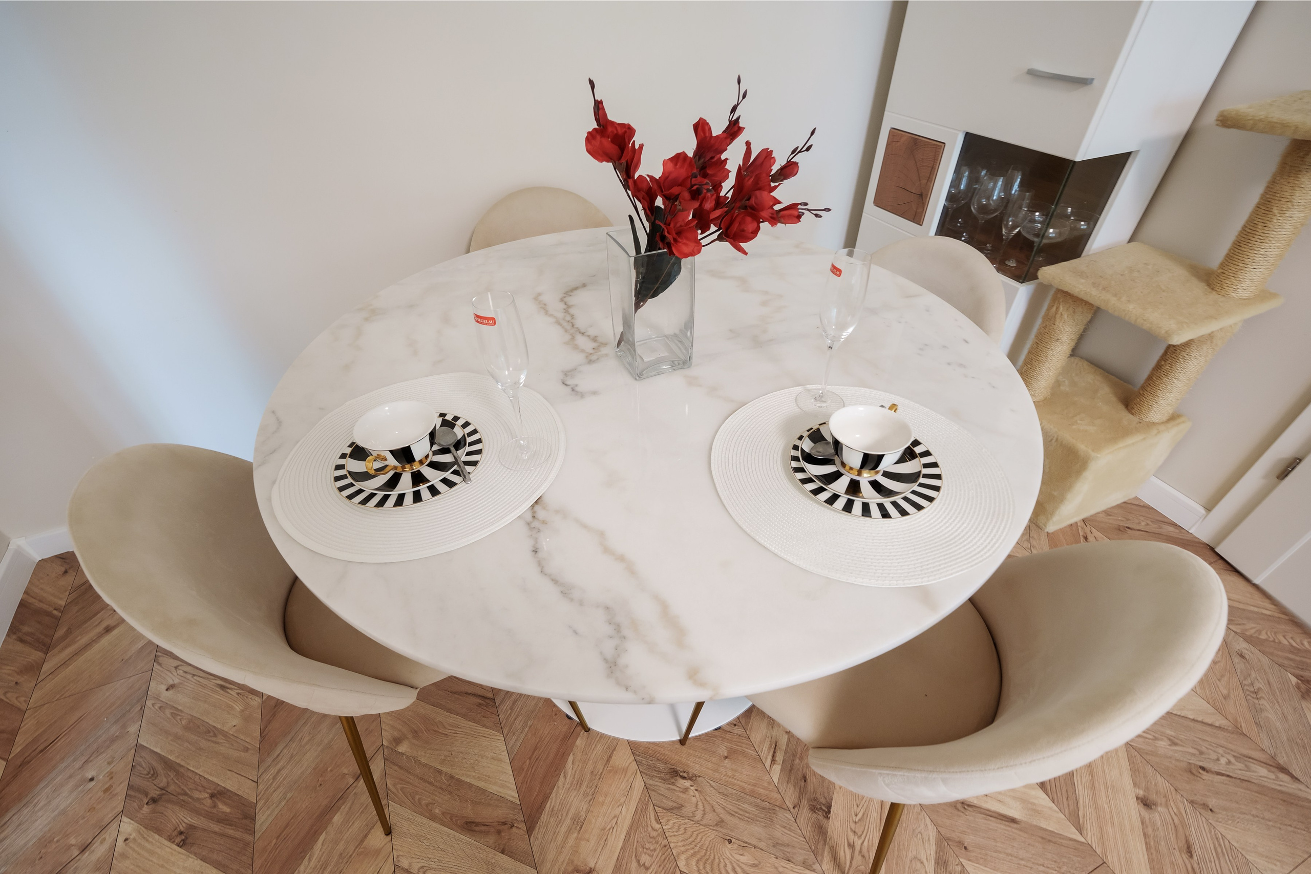 Apkasu g. 21. Elina Sapiega fotografė Vilniuje