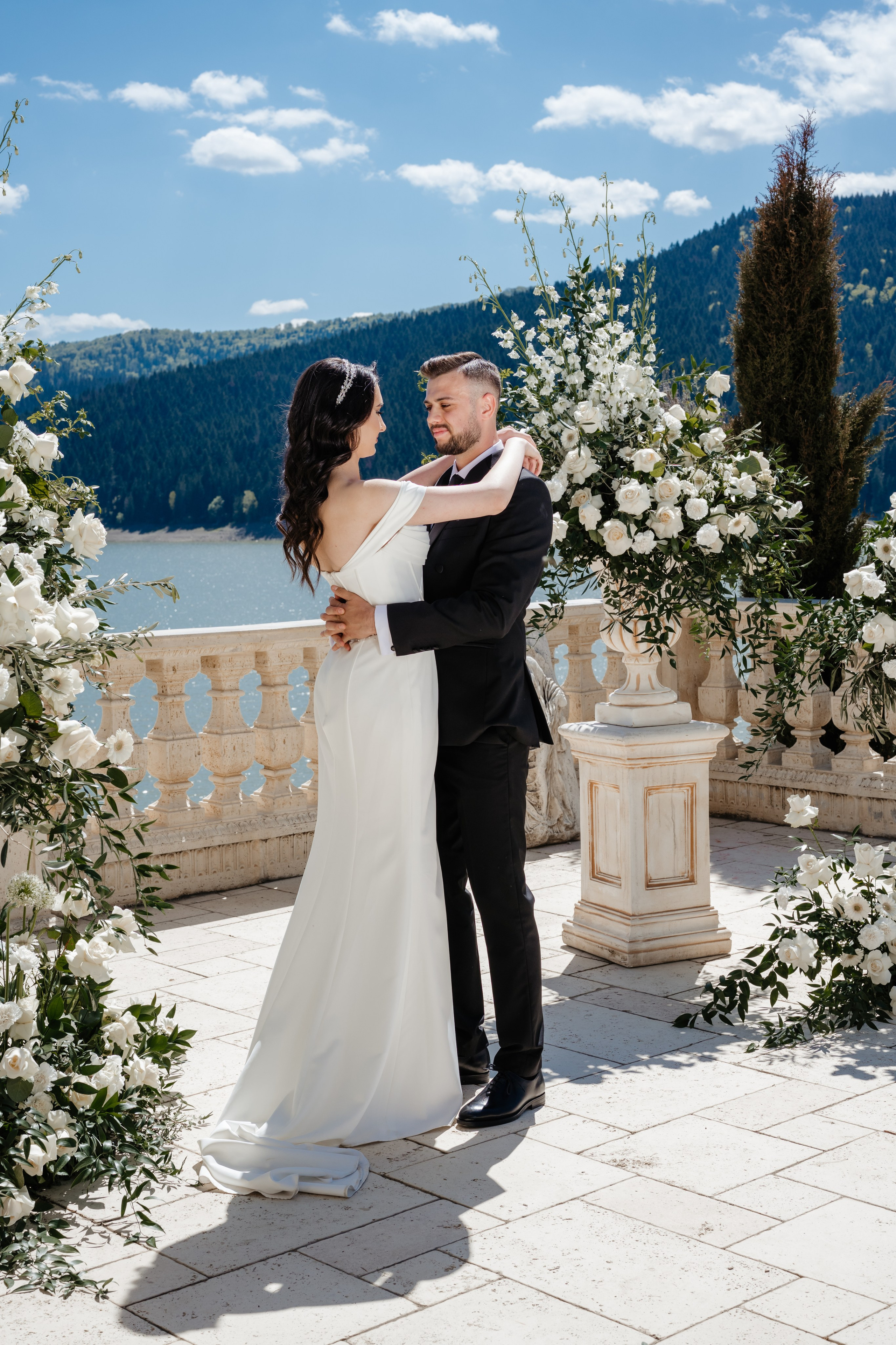 Nunta Bianca si Gilbert, Gradinile Romane, Piatra Neamt. Ana Maria Dragan Fotograf Evenimente