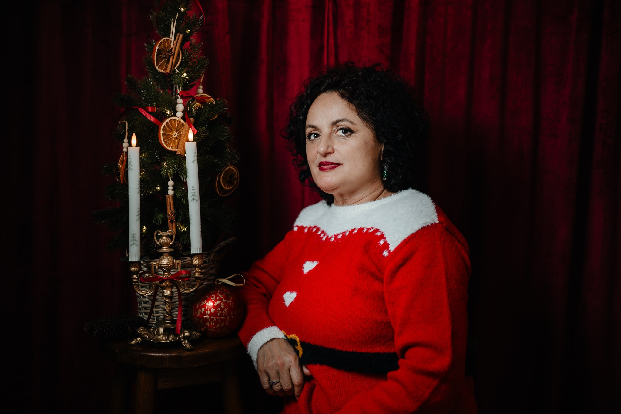 Ședințe Foto Crăciun 2025 Piatra Neamț | Fotografii de Sărbători | FotoACTIV. Fotograf Profesionist Piatra Neamț, Roman, Târgu Neamț, Bicaz, Neamț | Studio, Nuntă, Botez, Eveniment | FotoACTIV