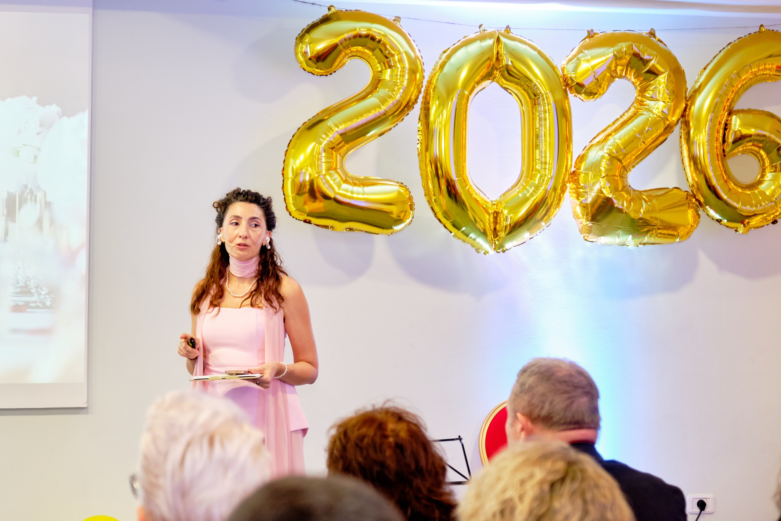 Фоторепортаж з благодійного Новорічного балу у Чорногорії. Портретний фотограф Альона Новгородцева