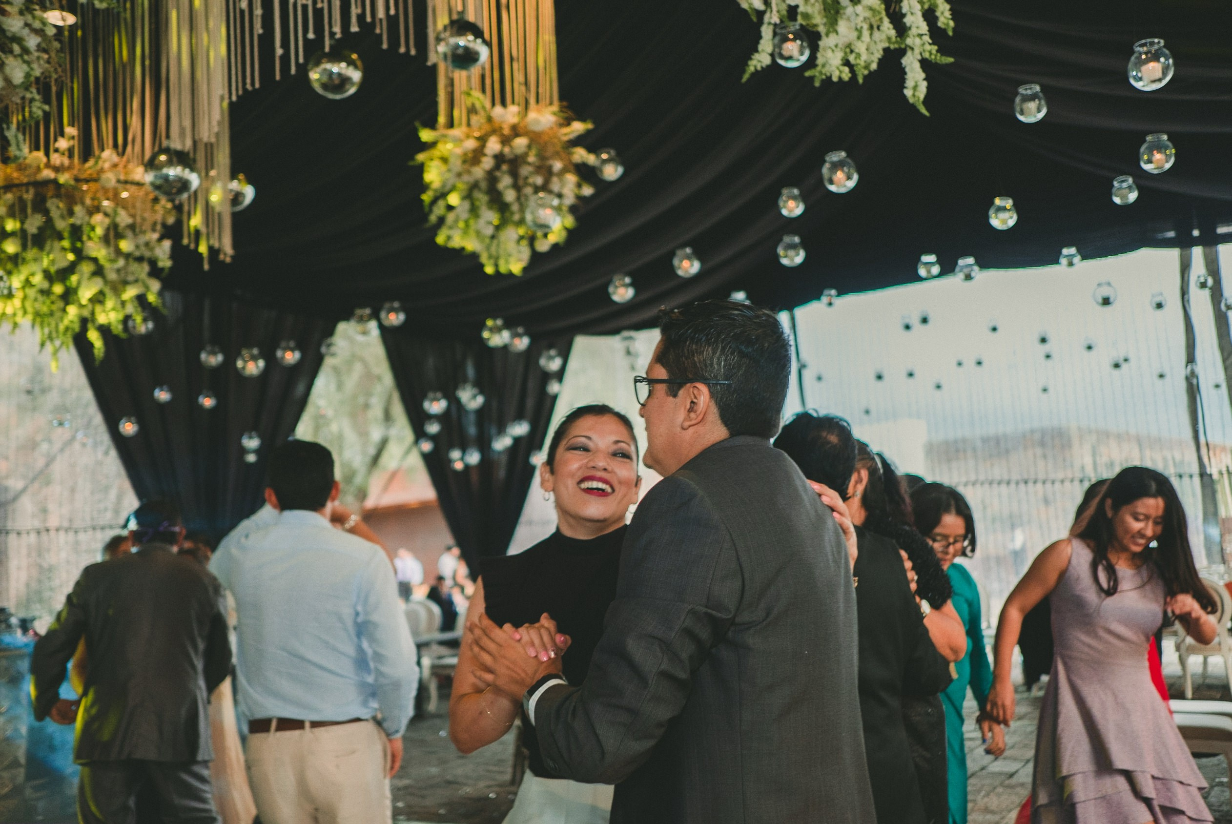 Diana y Saul. Wedding and family photographer in Mexico City