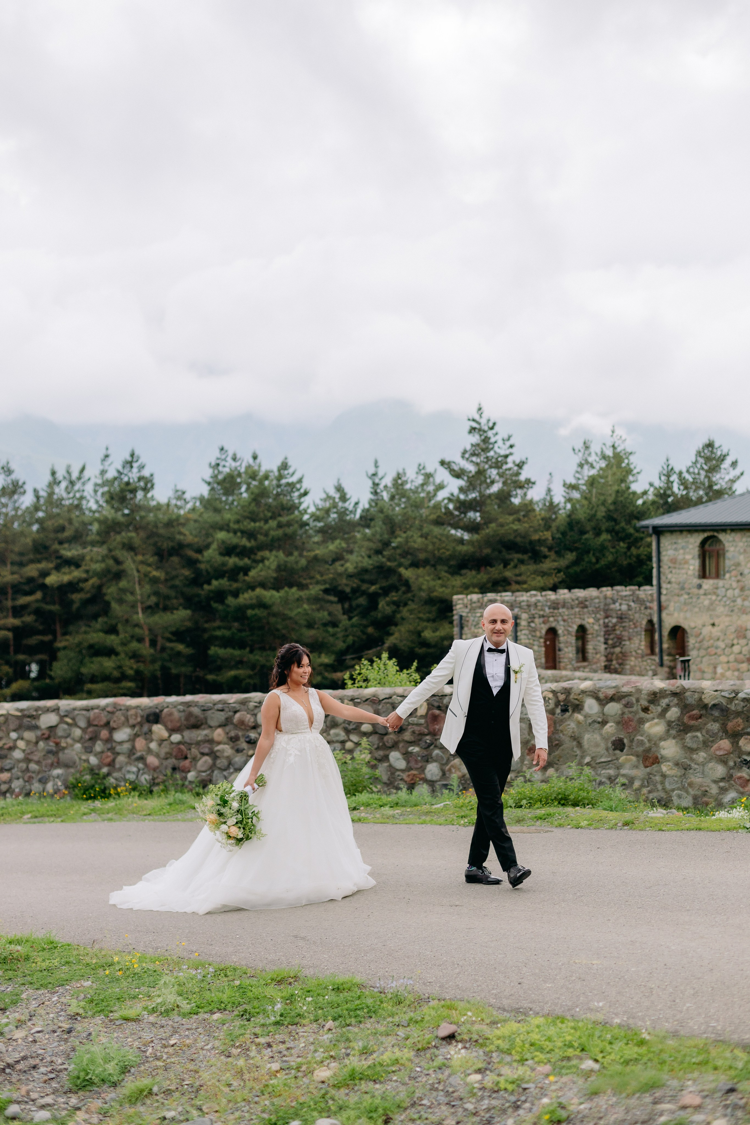 Kazbegi (3,5 hours from Tbilisi)/Казбеги (3,5 часа от Тбилиси). Photographer Anna Nazarenko