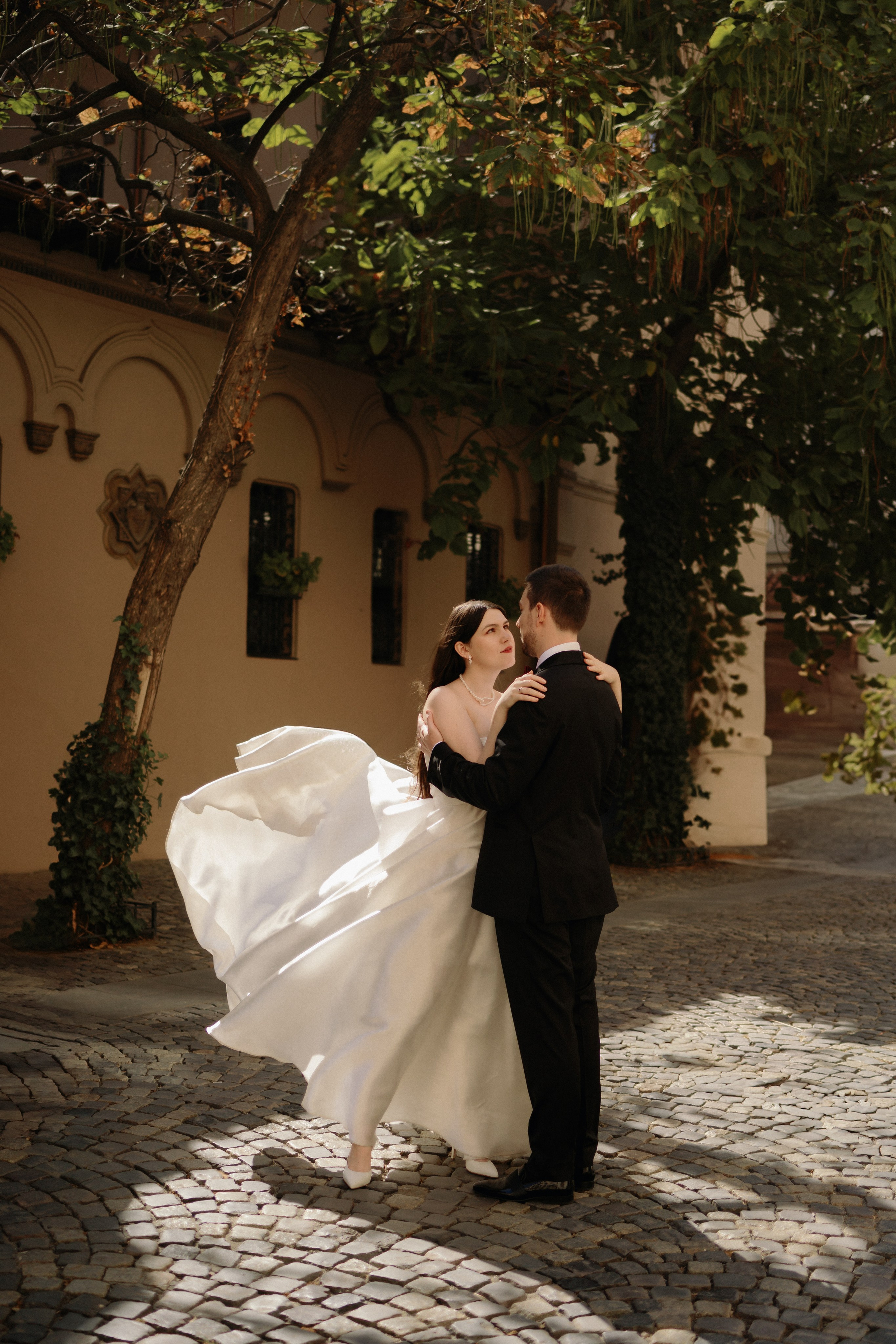 Georgiana & Daniel. STORYCATCHERS