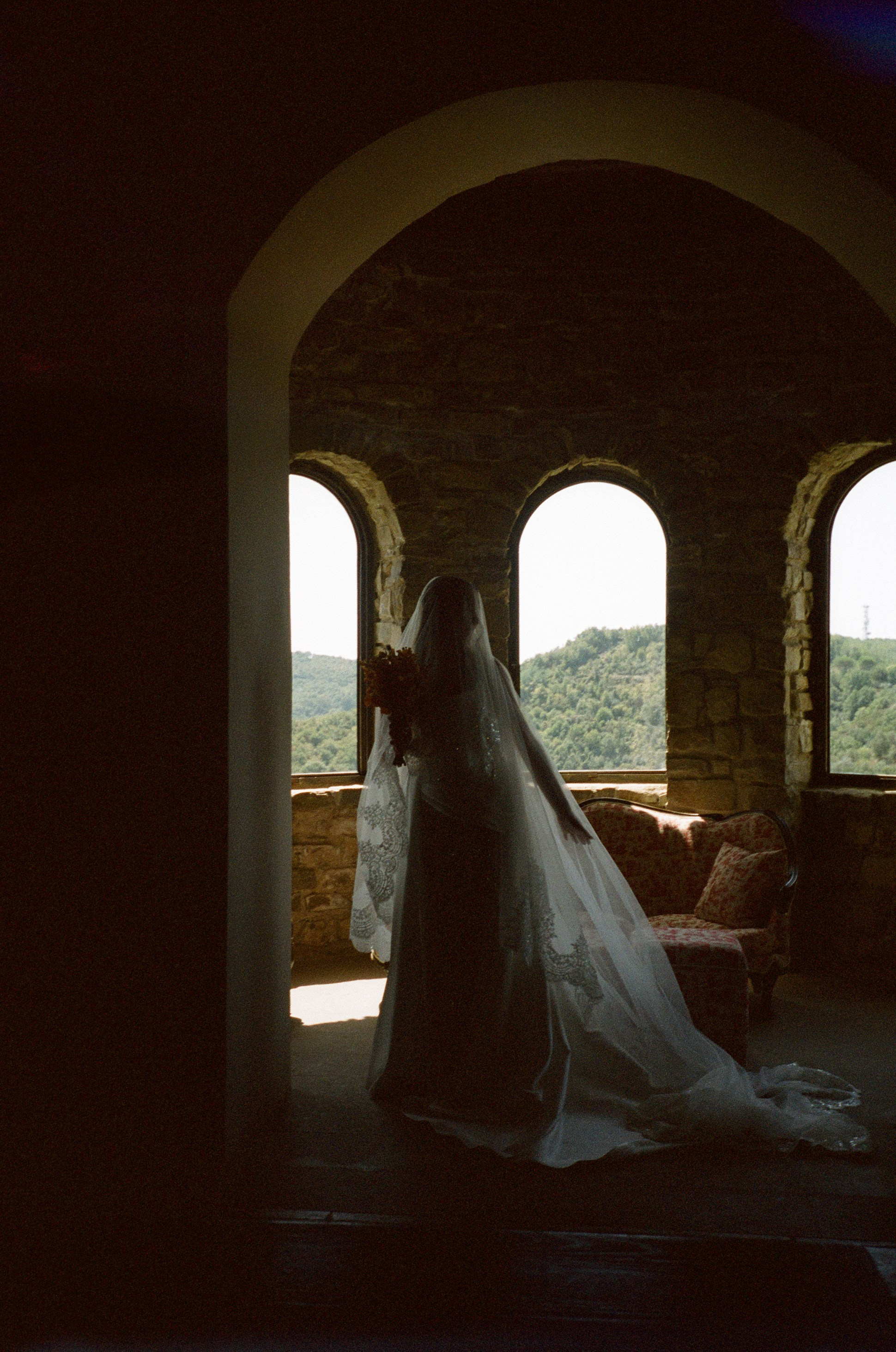 Castello Rocca Di Cilento Amalfi coast wedding / analog film photos /. Wedding photographer Como Lake, Italy