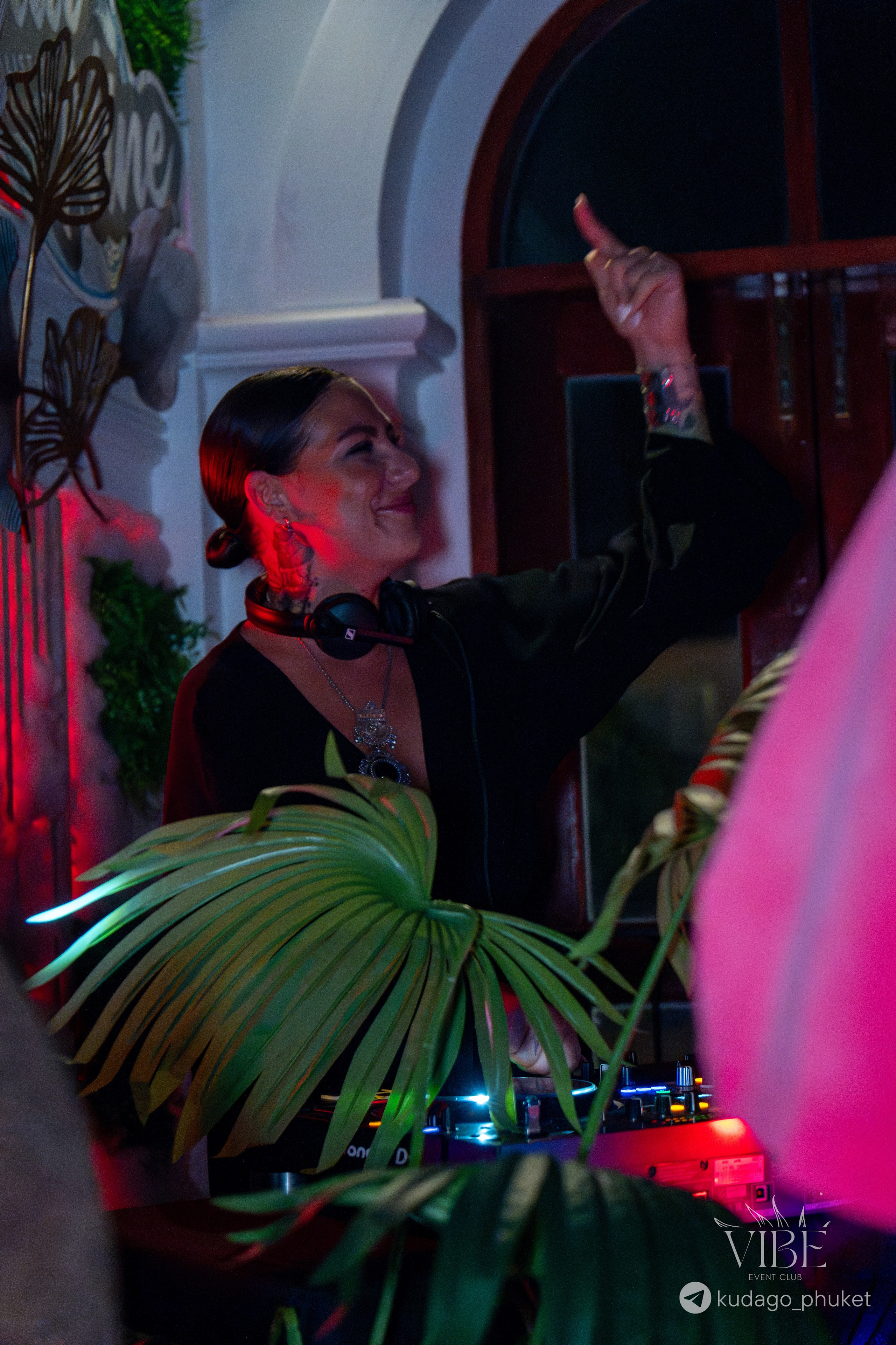 Вечеринка Tribal Vibe | Фоторепортаж | Афиша | DAVAYSXODIM.com PHUKET. АФИША|ФОТОРЕПОРТАЖИ|ИВЕНТЫ|ПХУКЕТ