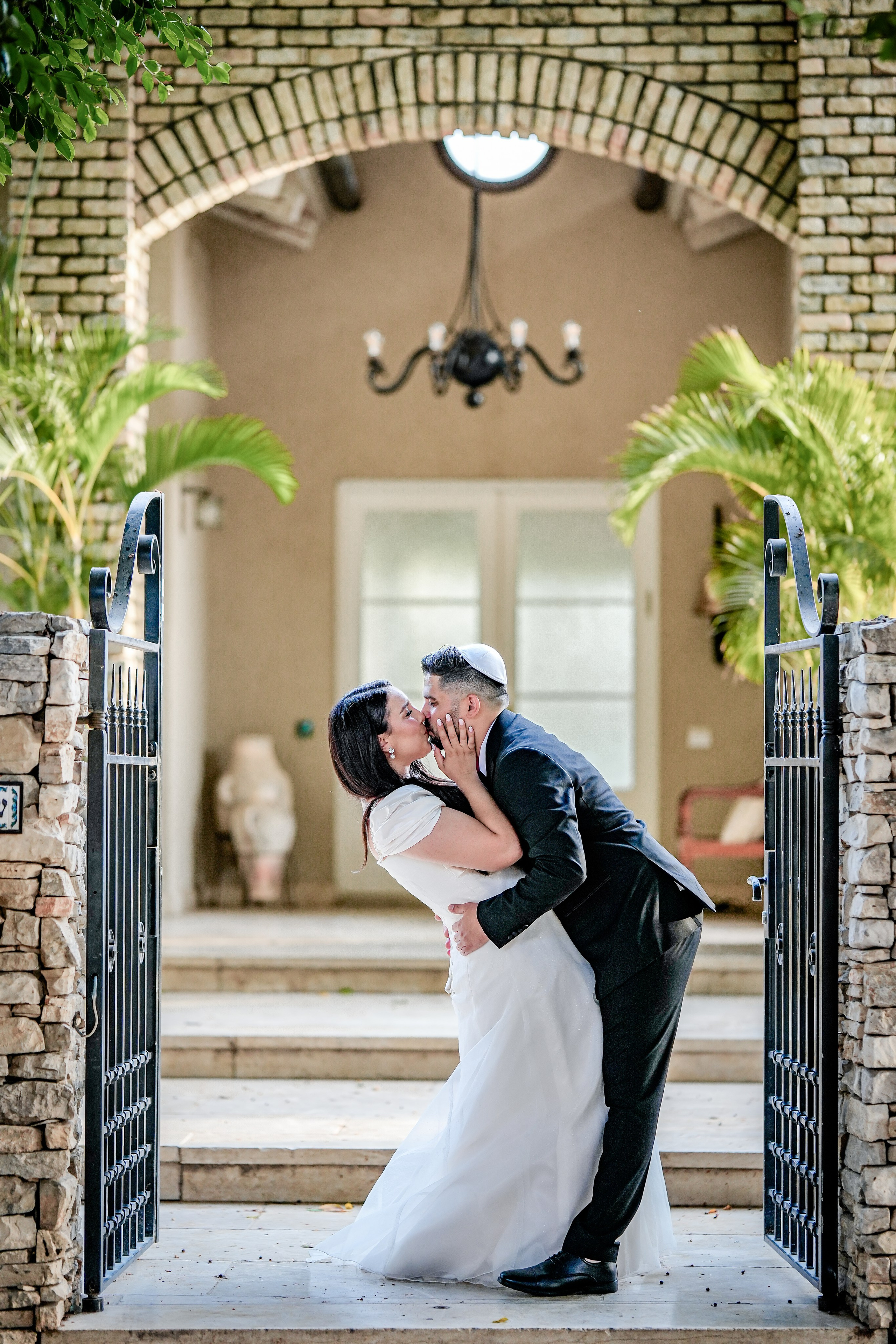 May & Aviel. לופו צלמים — צילום חתונות ואירועים