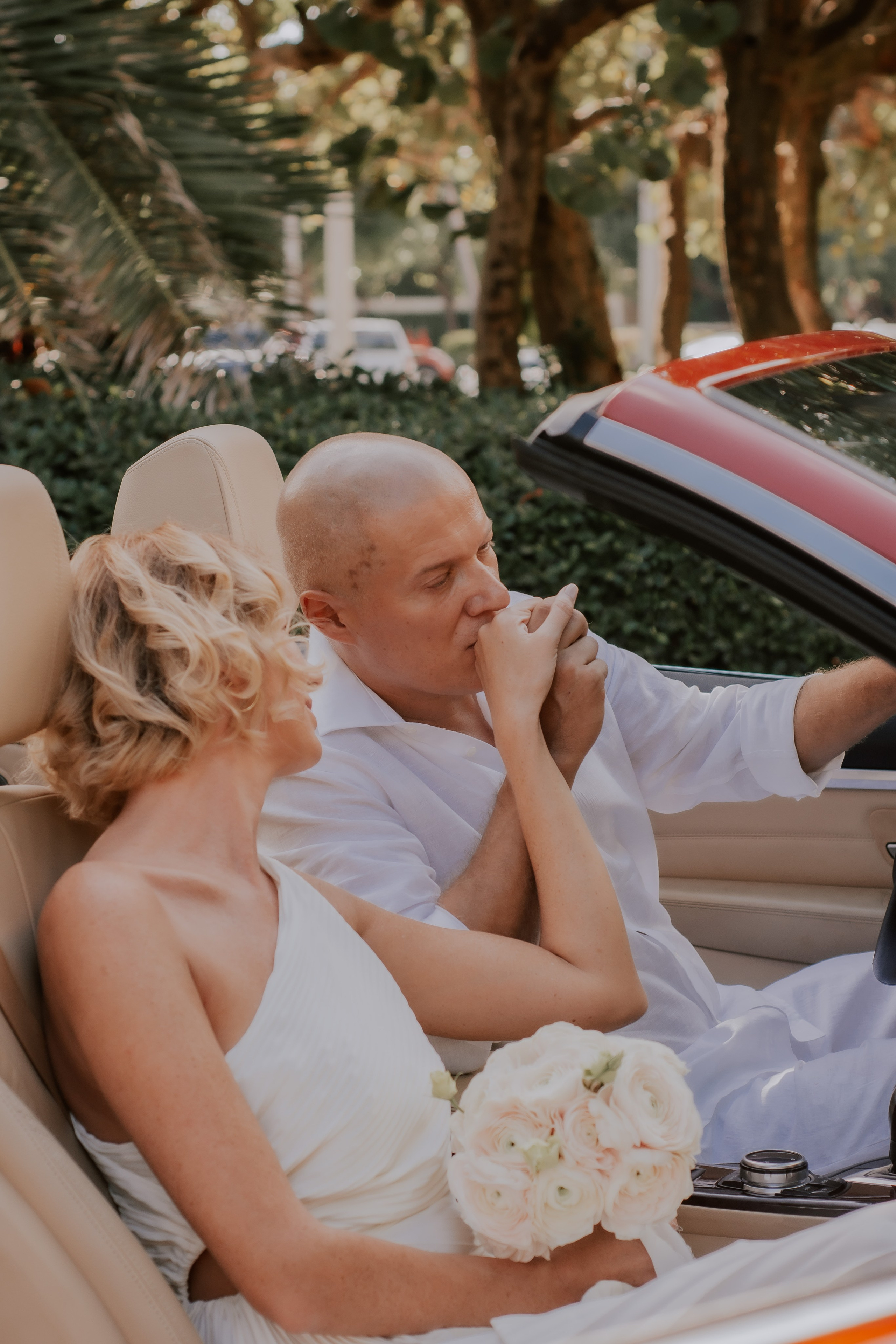 Wedding photography in Miami. Professional portrait photographer in Los Angeles | Axenia Haritonova