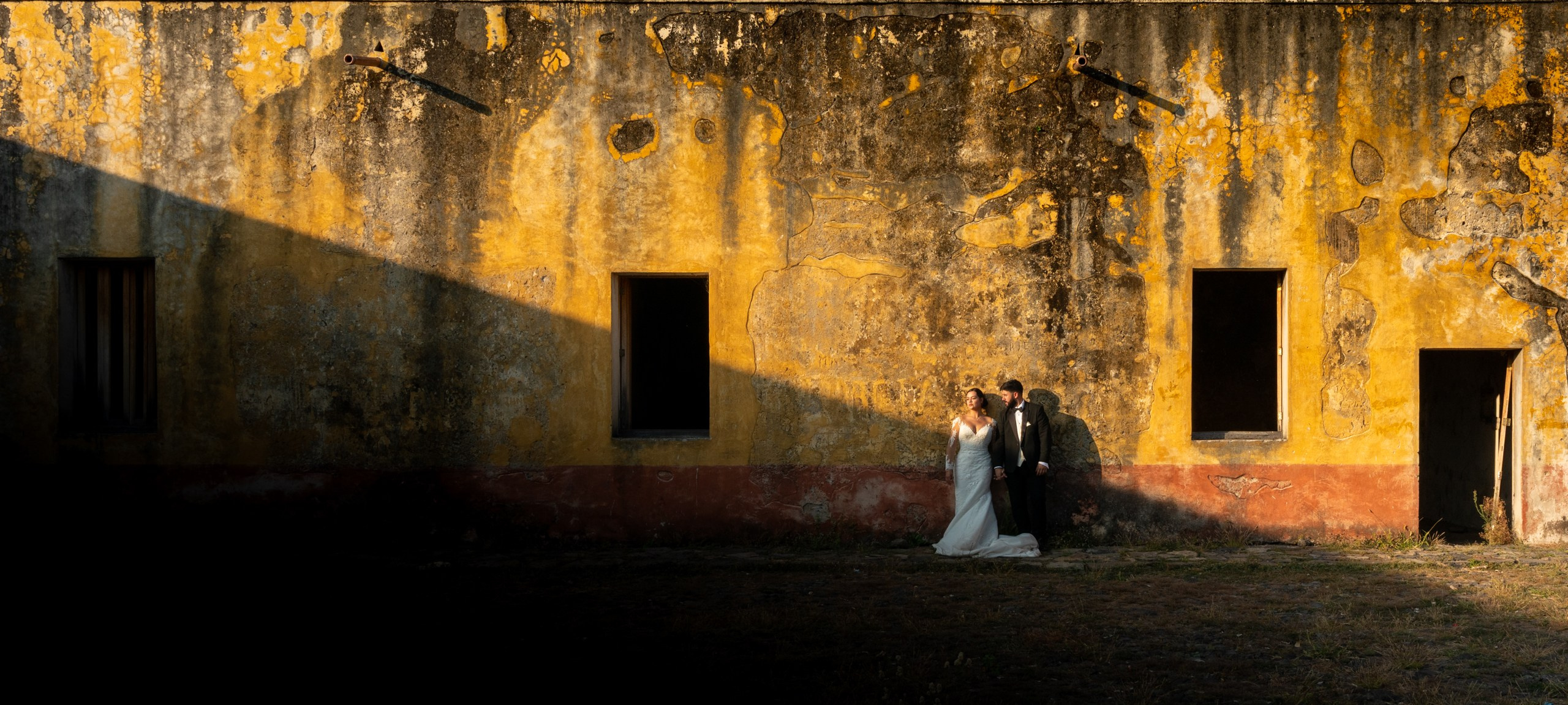 Daniel & Jannet. Elopement & Lifestyle Wedding Photographer