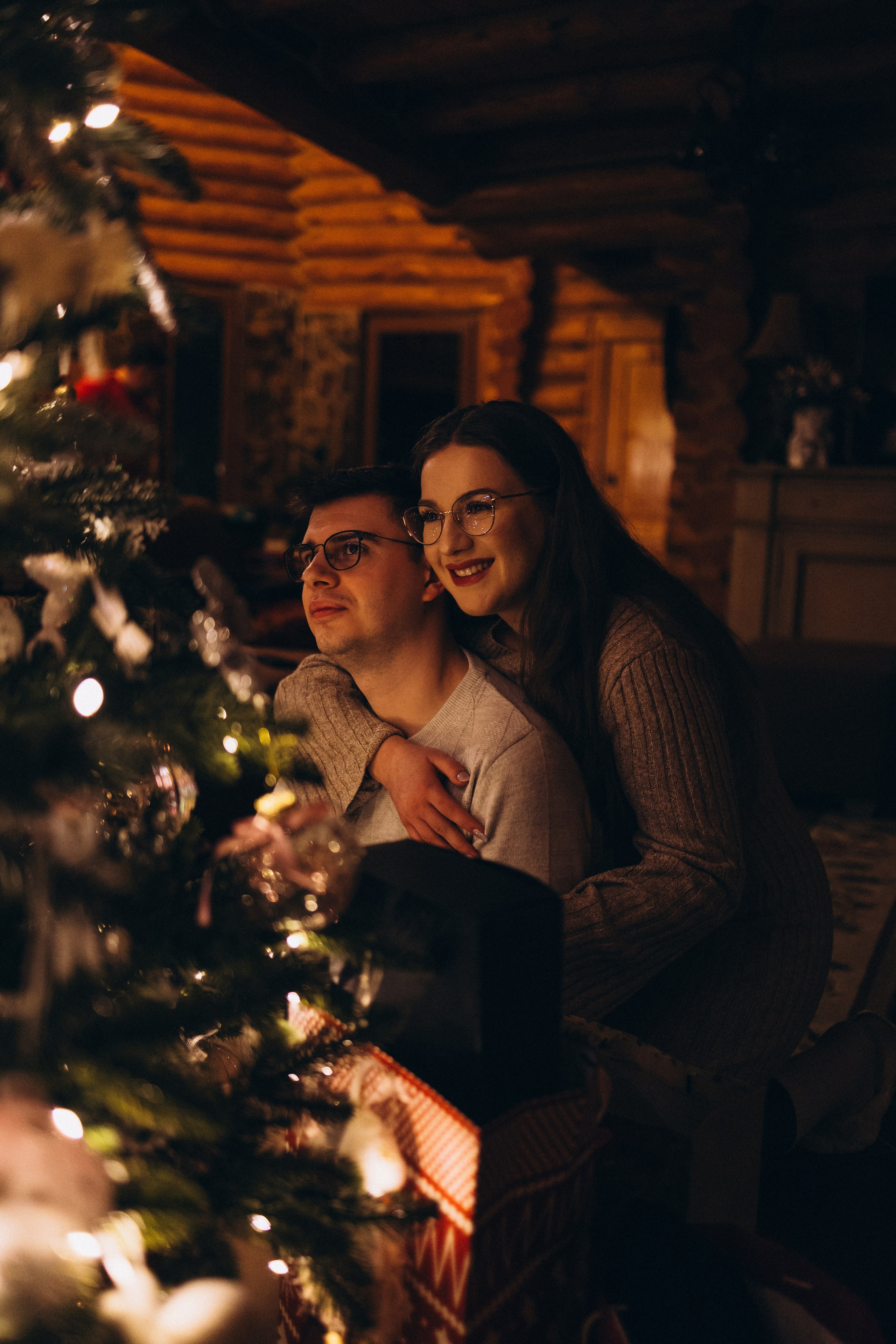 Iustina & Alex. Wedding Photographer, based in Iasi, Romania, but will travel all over the globe to make sure you look amazing in all your wedding photos