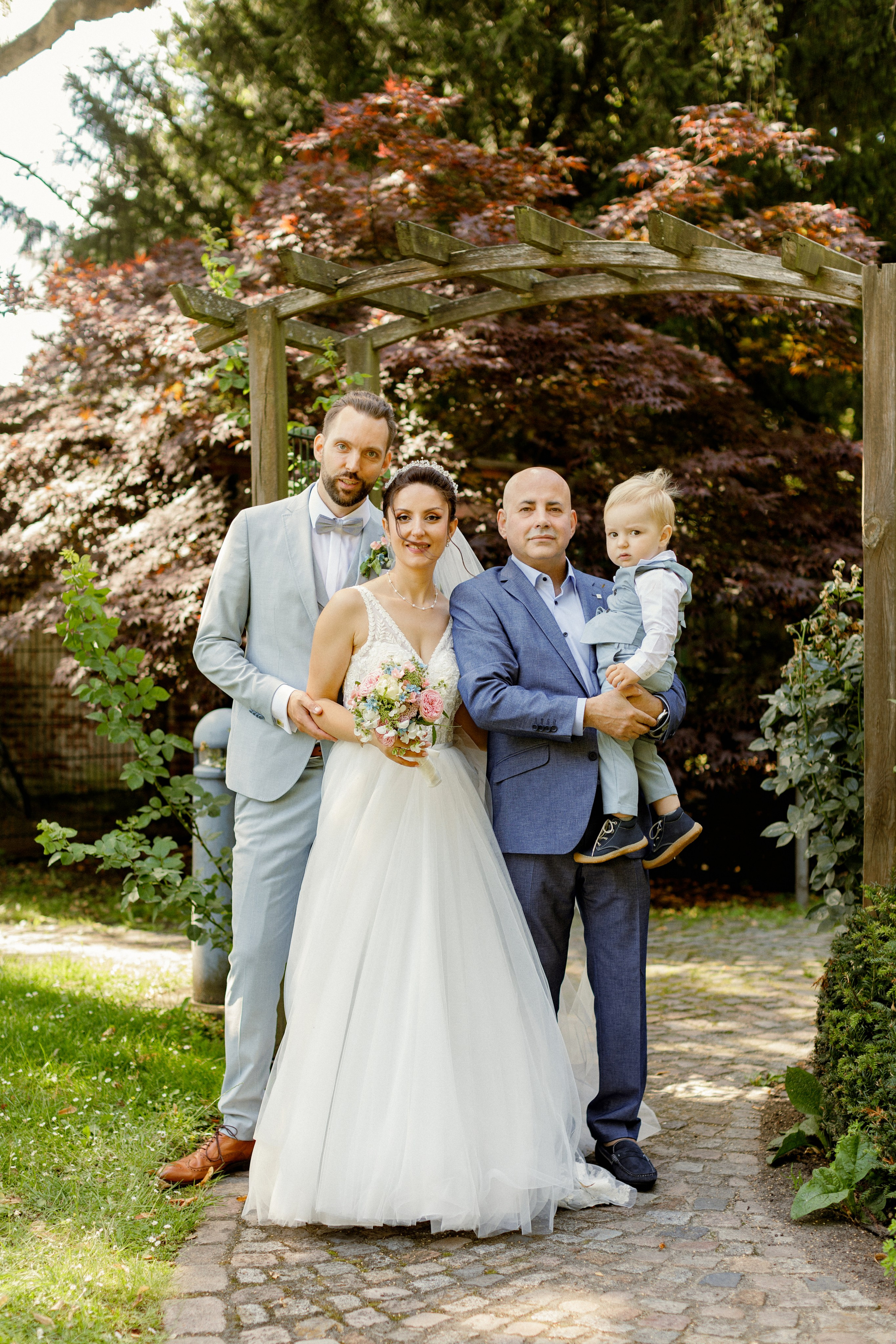 Hochzeitsfotografie in der Weißen Villa Elmshorn | Historischer Charme in Schleswig-Holstein. Hochzeitsfotograf und Hochzeitsvideograf aus Hamburg | Roka21Film