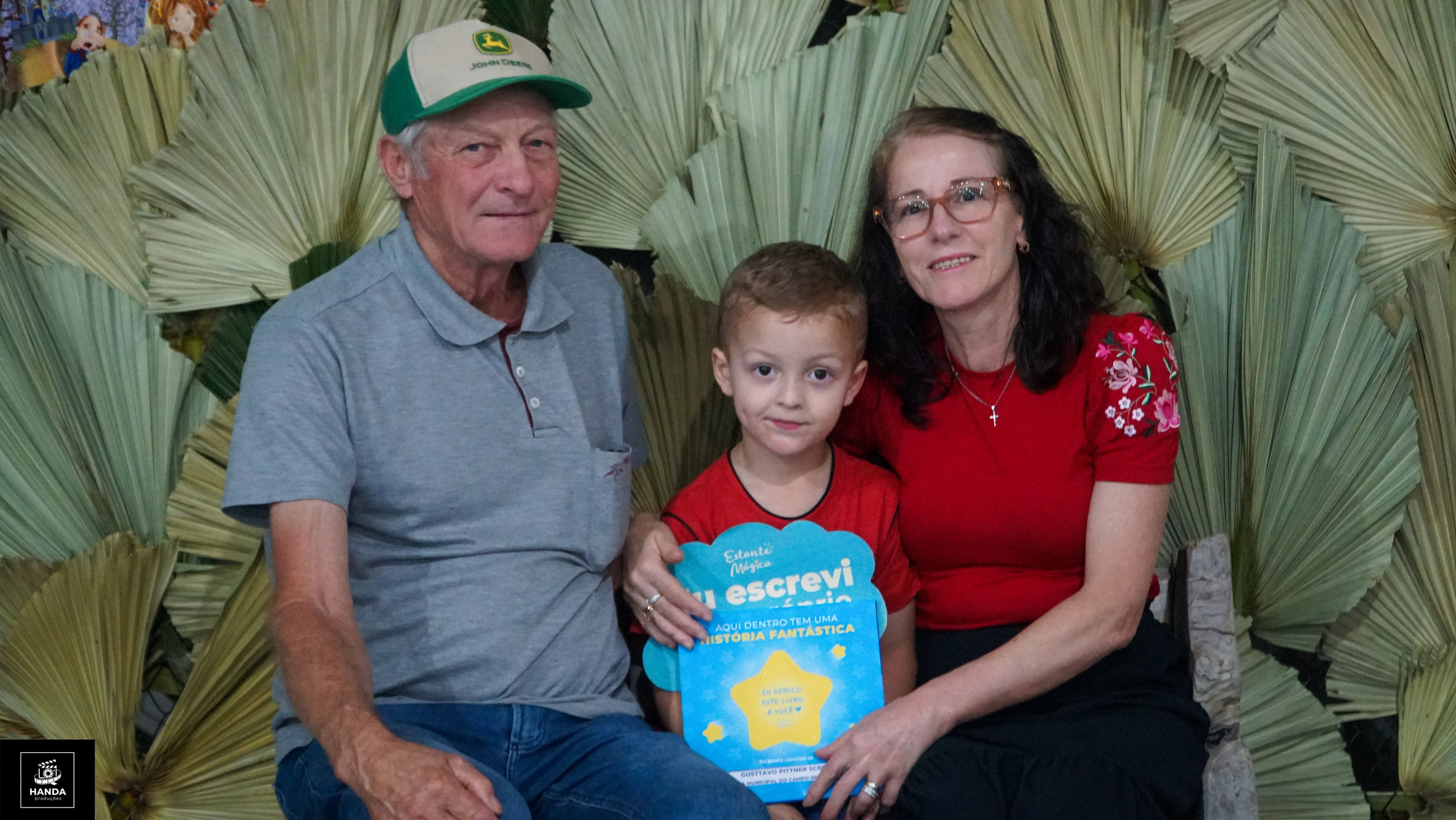 Noite autógrafos colégio Aurélio Buarque de Holanda. Handa Produções