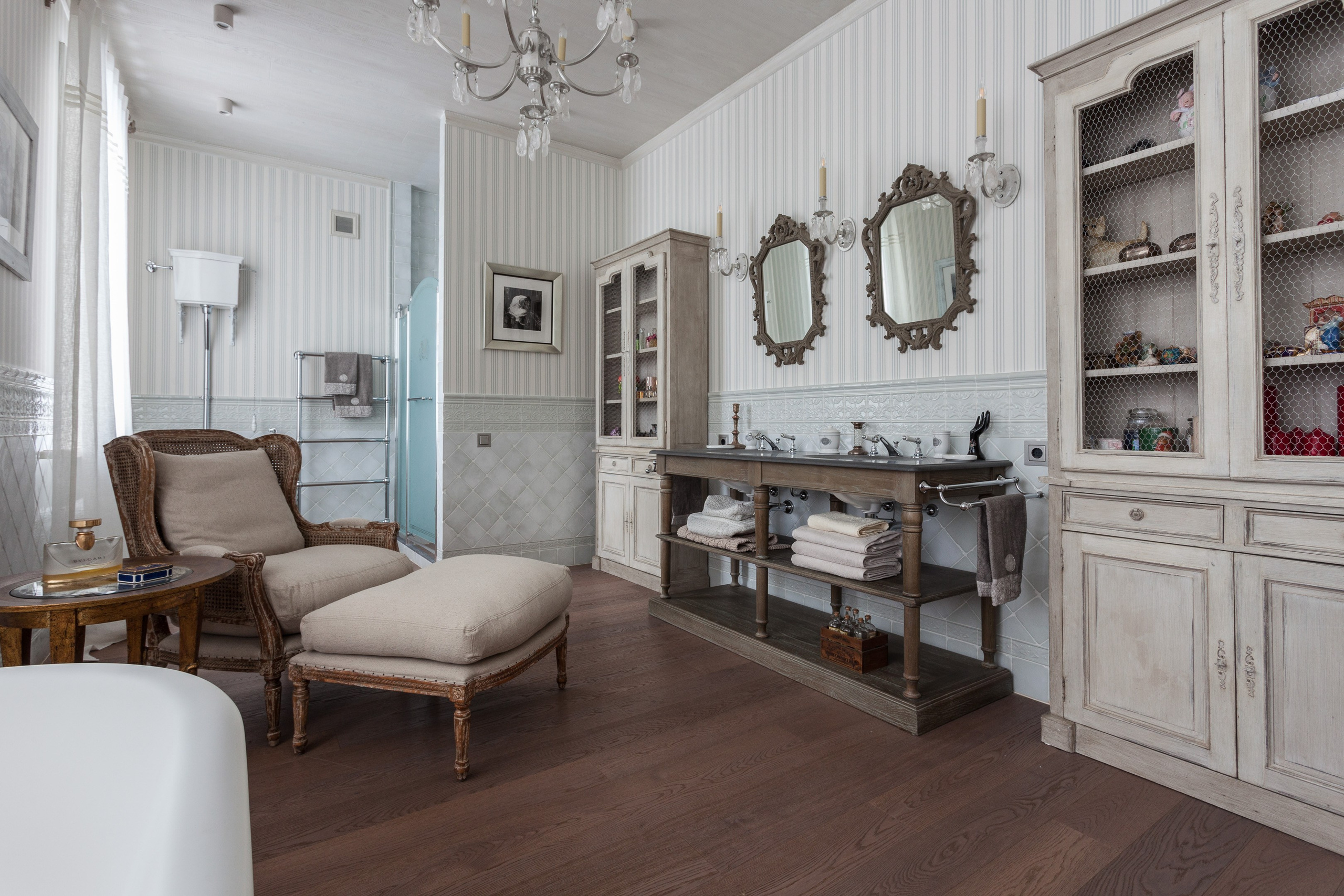 Provence style bathroom interior - photographer Andrey Dunin