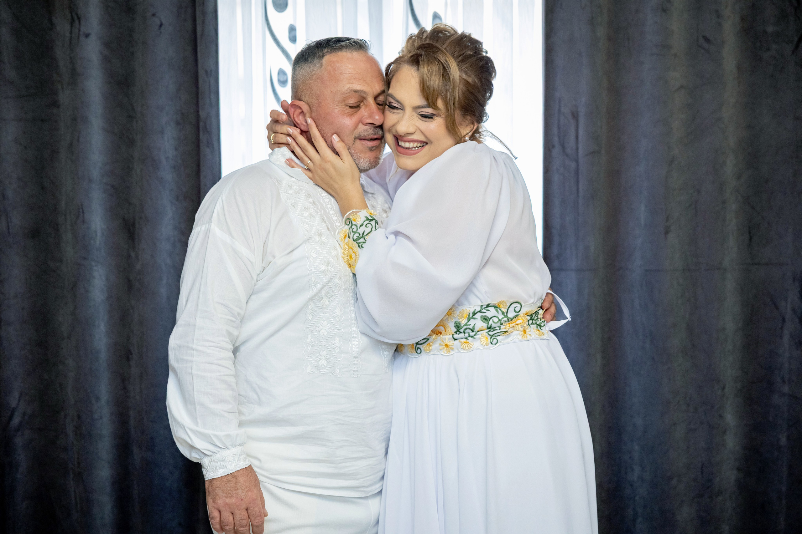 Andrei Sebastian. Moments By Gub