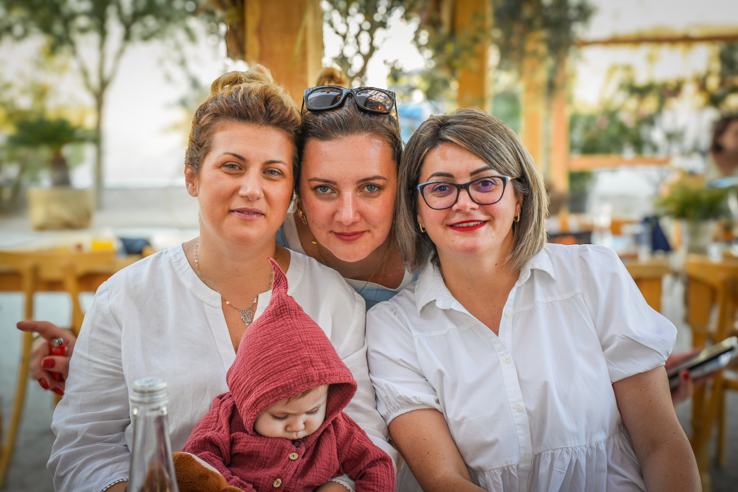 mamici fericire la petrece copii