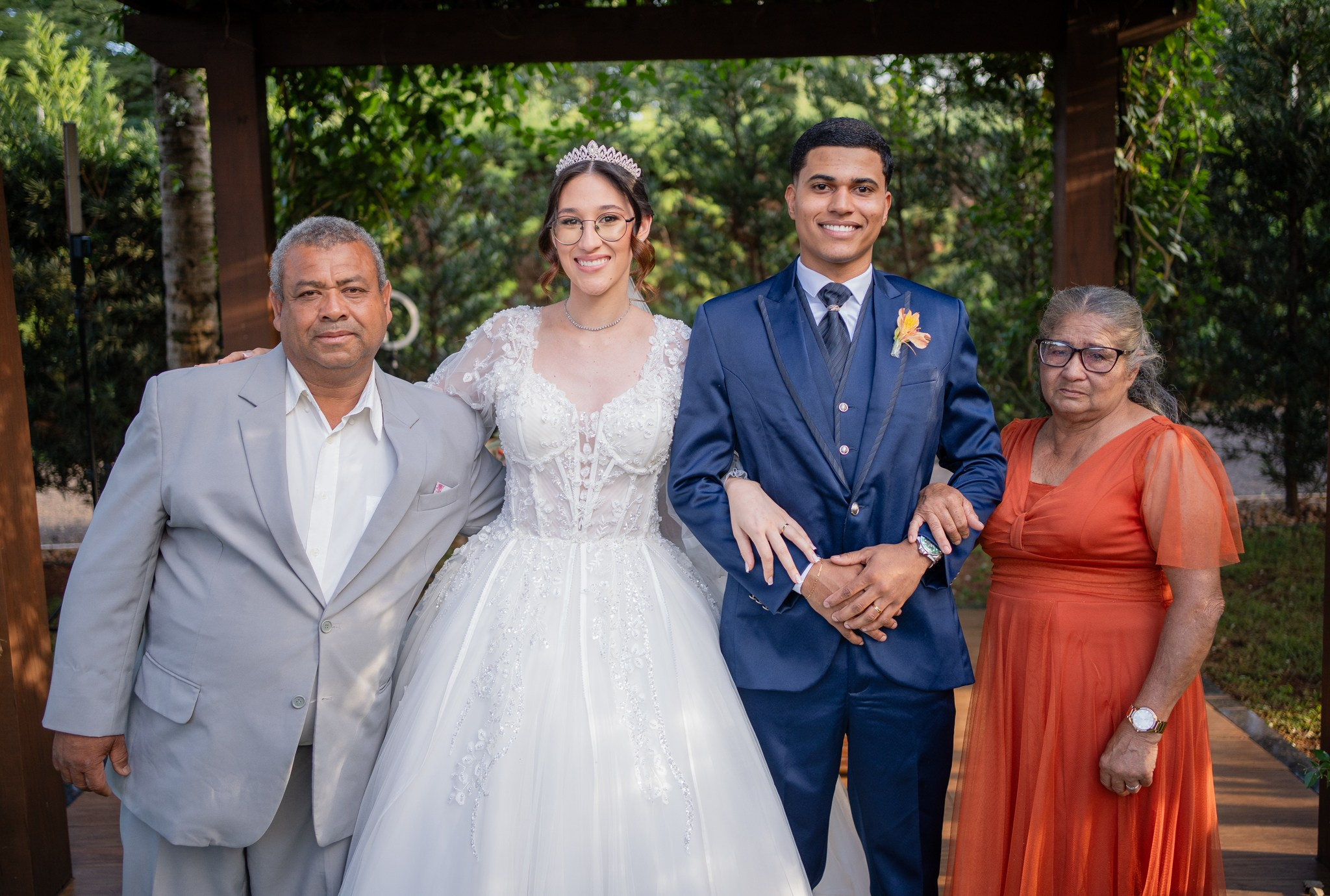 Larissa & Vinicius — Espaço Faveral / Aararaquara. Robson Colaço