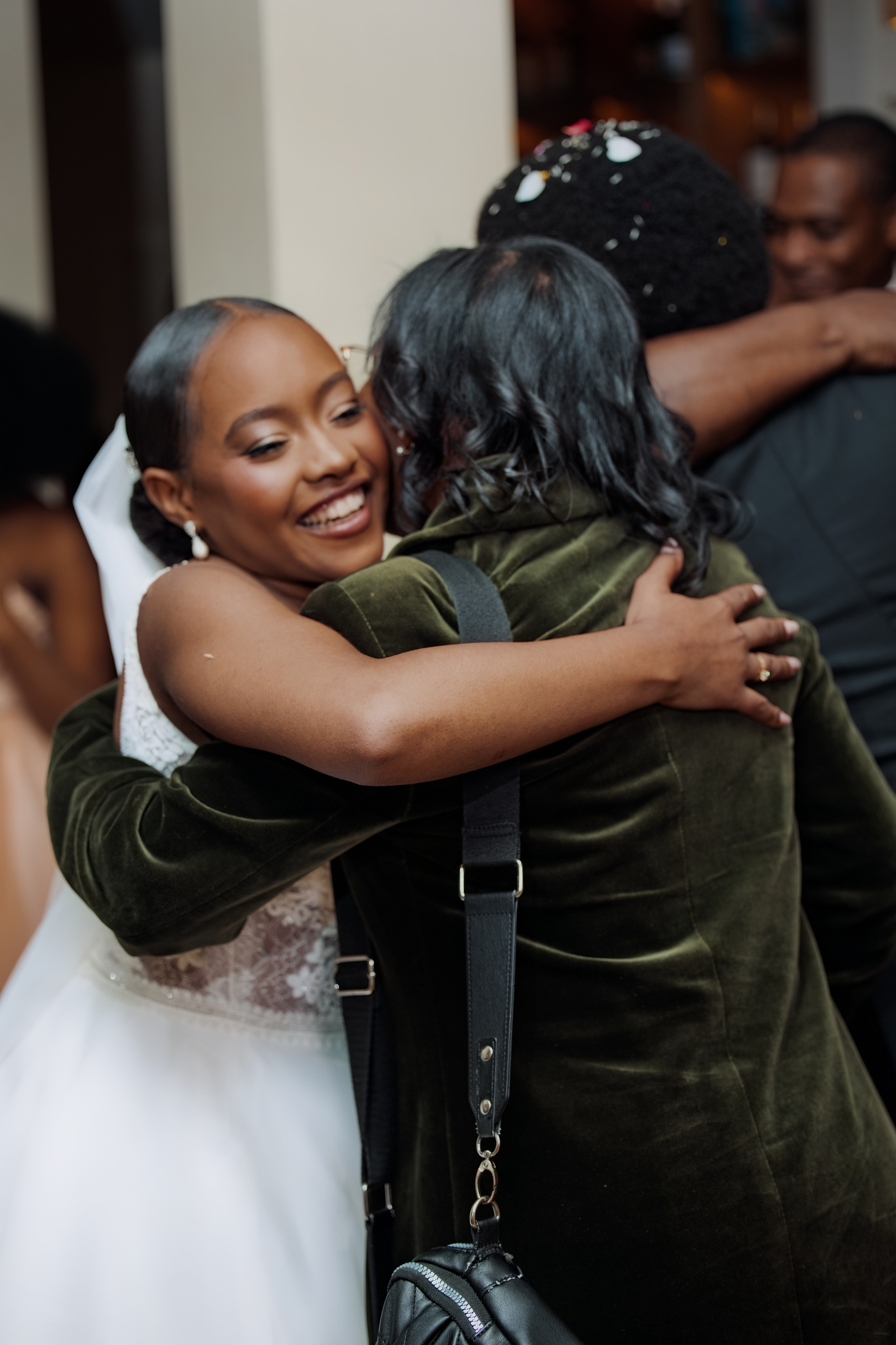 Nawik e Ethson. Fazemos o seu casamento ser lembrado por gerações