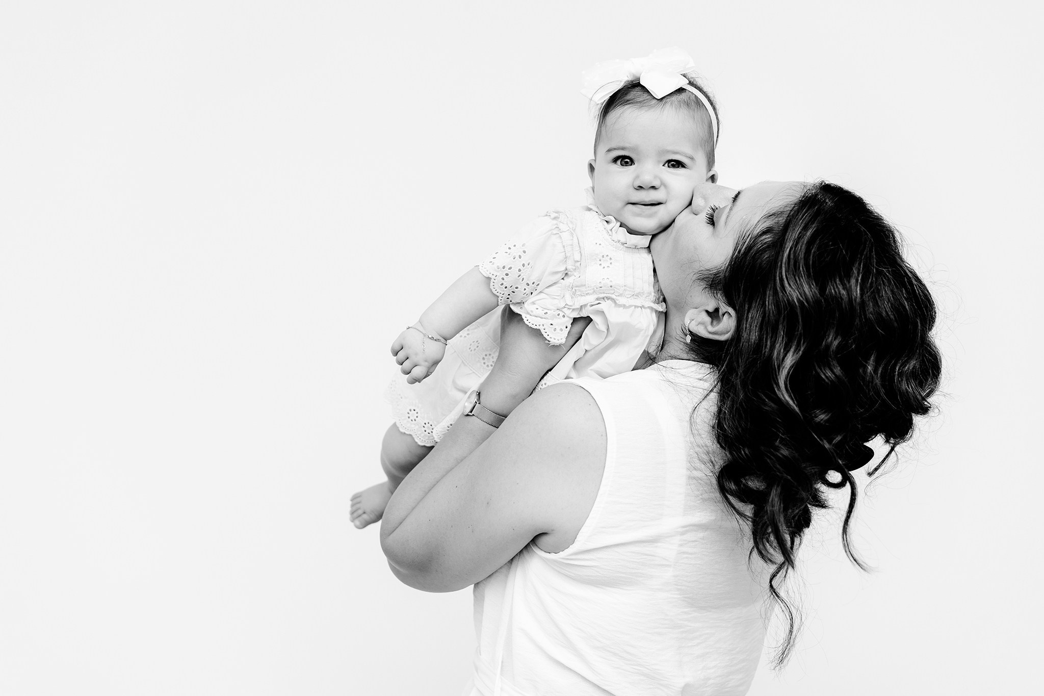 Amina. Fotograf evenimente. Fotograf nunta. Fotograf Botez. Mihaela Savu