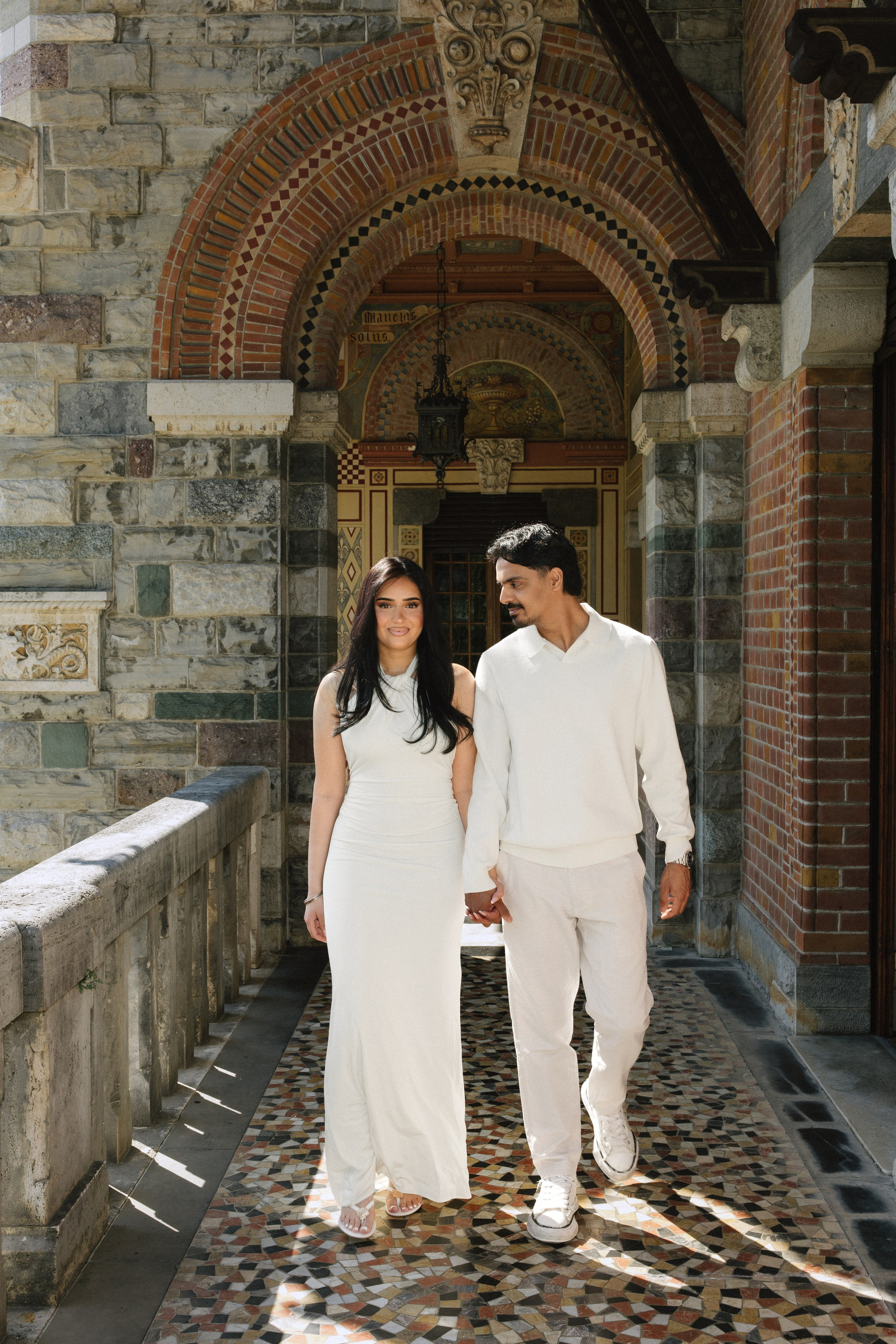 Vish & Kajal. Wedding photographer in Italy