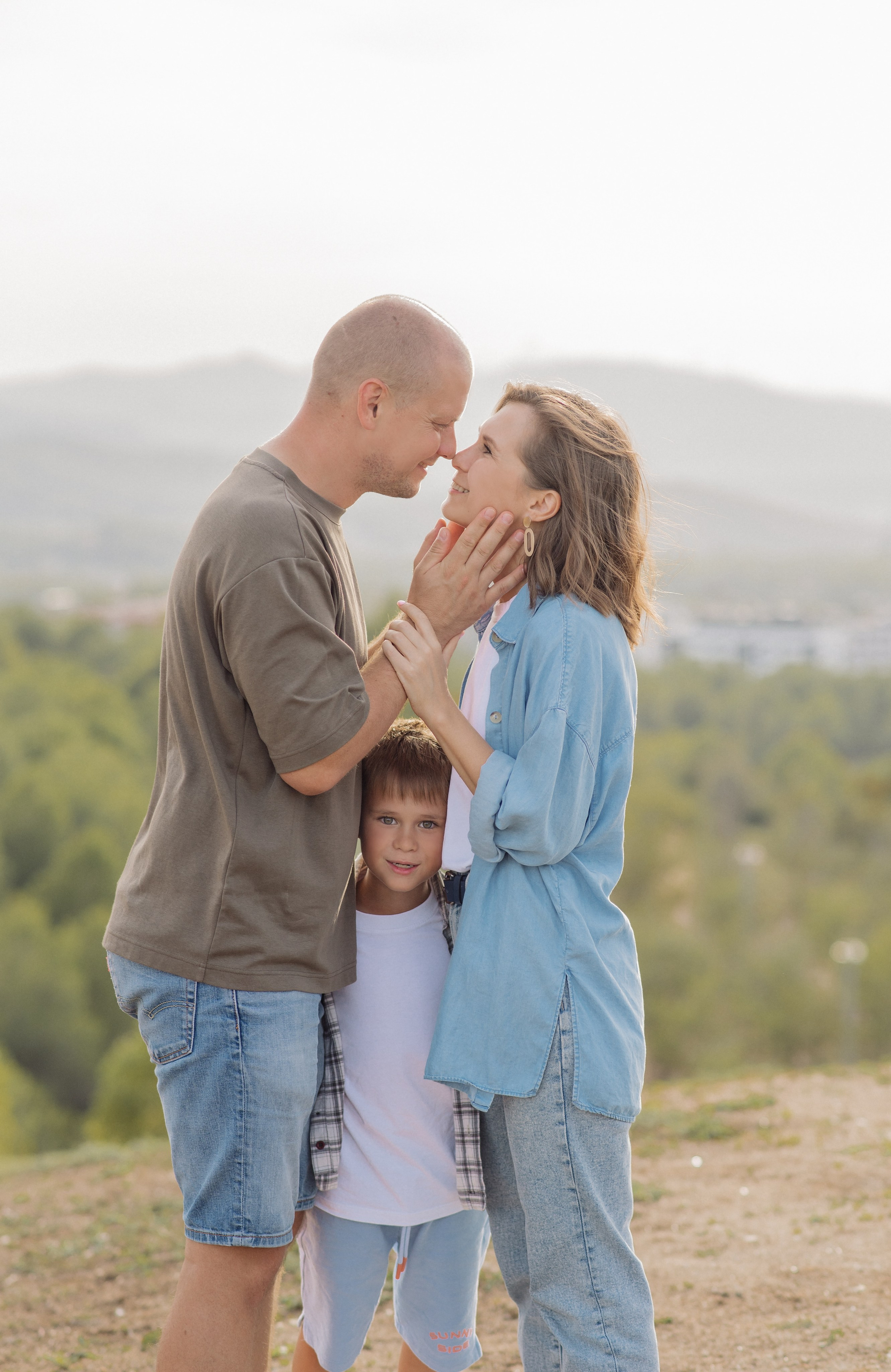 Family photoshoot in Sant Cugat. Фотограф Ирина Астахова