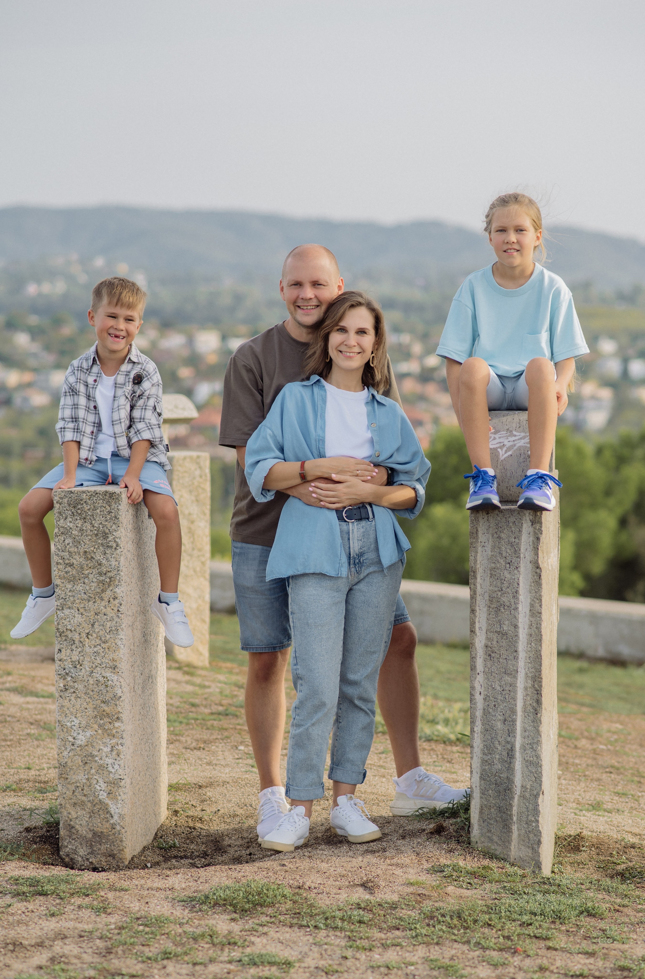 Family photoshoot in Sant Cugat. Фотограф Ирина Астахова