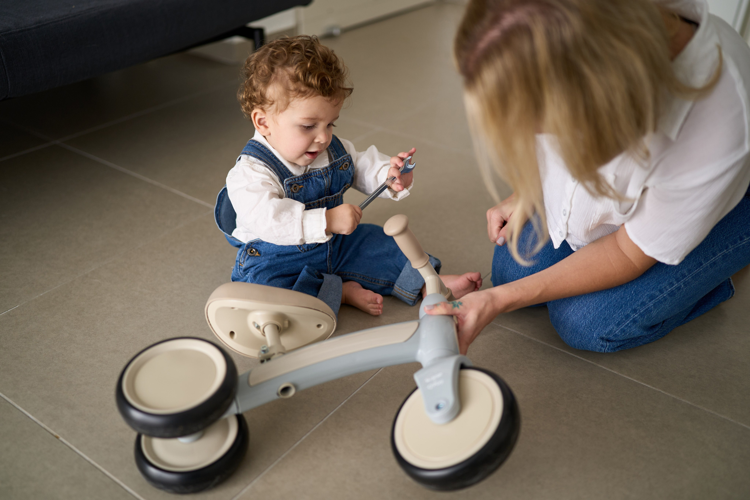 Gilad is 1 year old. צלם אלכס ברט בישראל