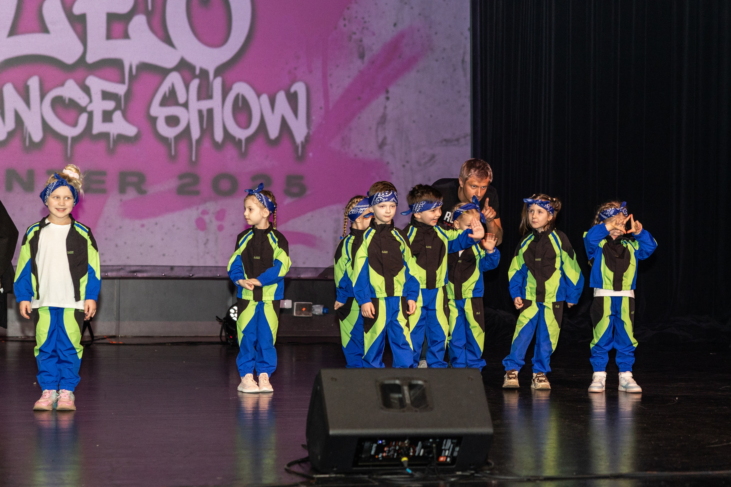 LEO DANCE SHOW WINTER 2025. Семейный и детский фотограф в Варшаве Мила Бобровская