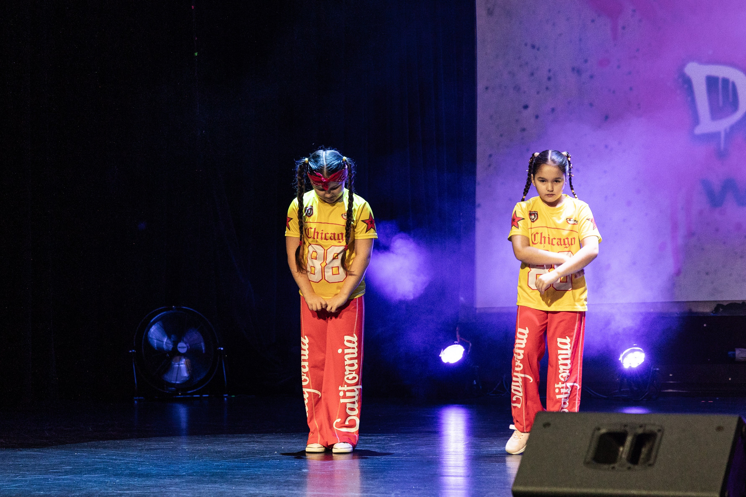 LEO DANCE SHOW WINTER 2025. Семейный и детский фотограф в Варшаве Мила Бобровская