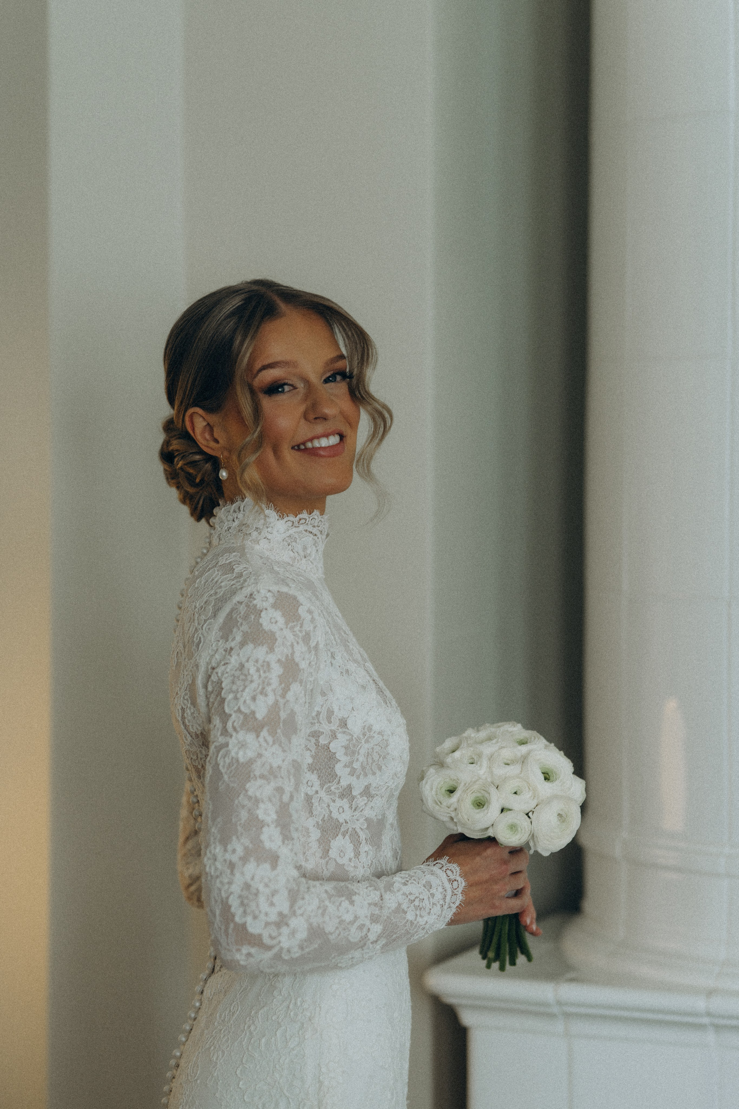 S&H. Victoria Olonen – Cinematic Portrait Artist | Helsinki & Europe