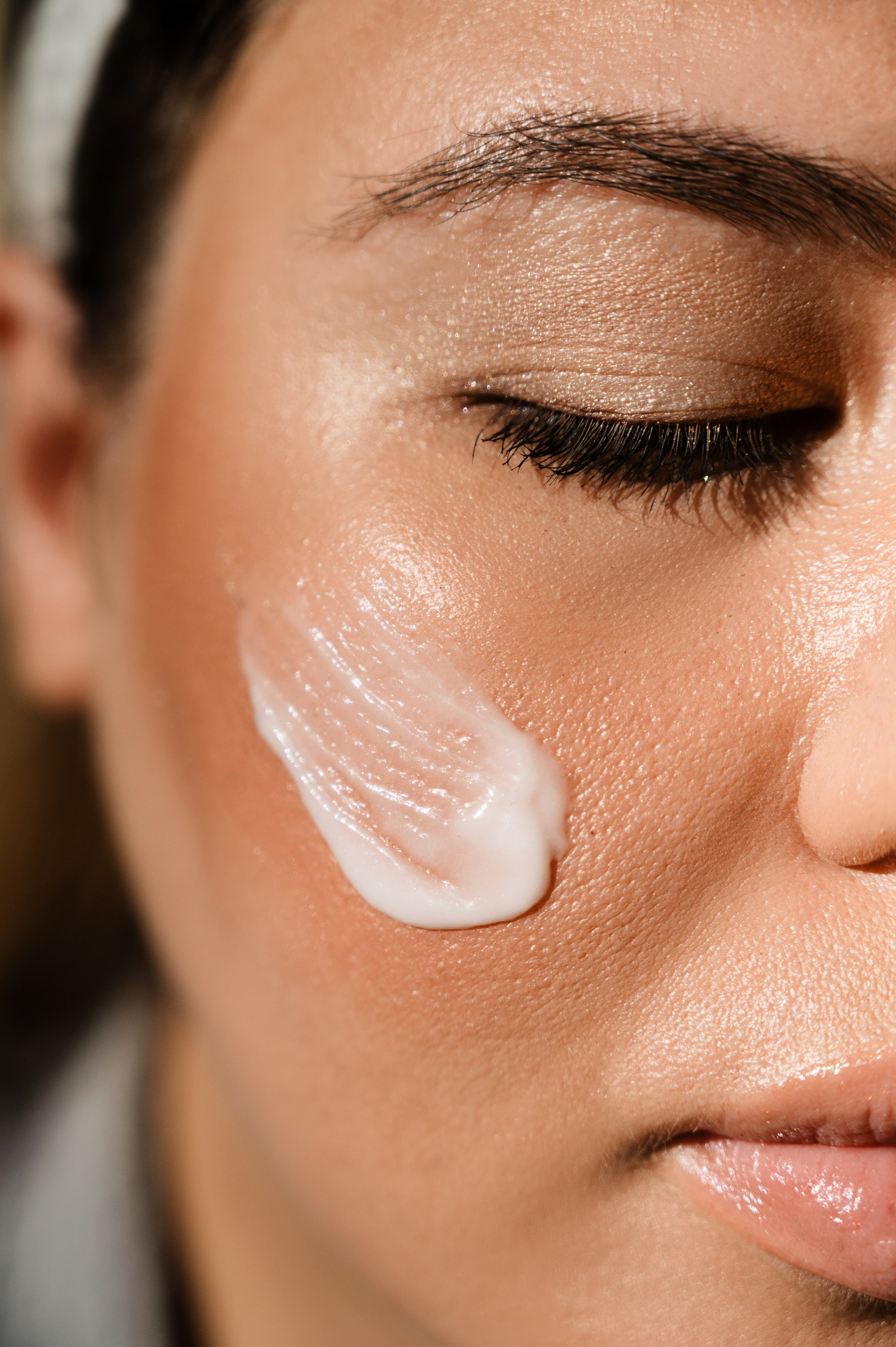 Skin&Care beauty shop. ANNA-MARIA PHOTO CONTENT CREATOR — фотограф, эстет, художник и визуальный эксперт в Instagram, работающий в Праге