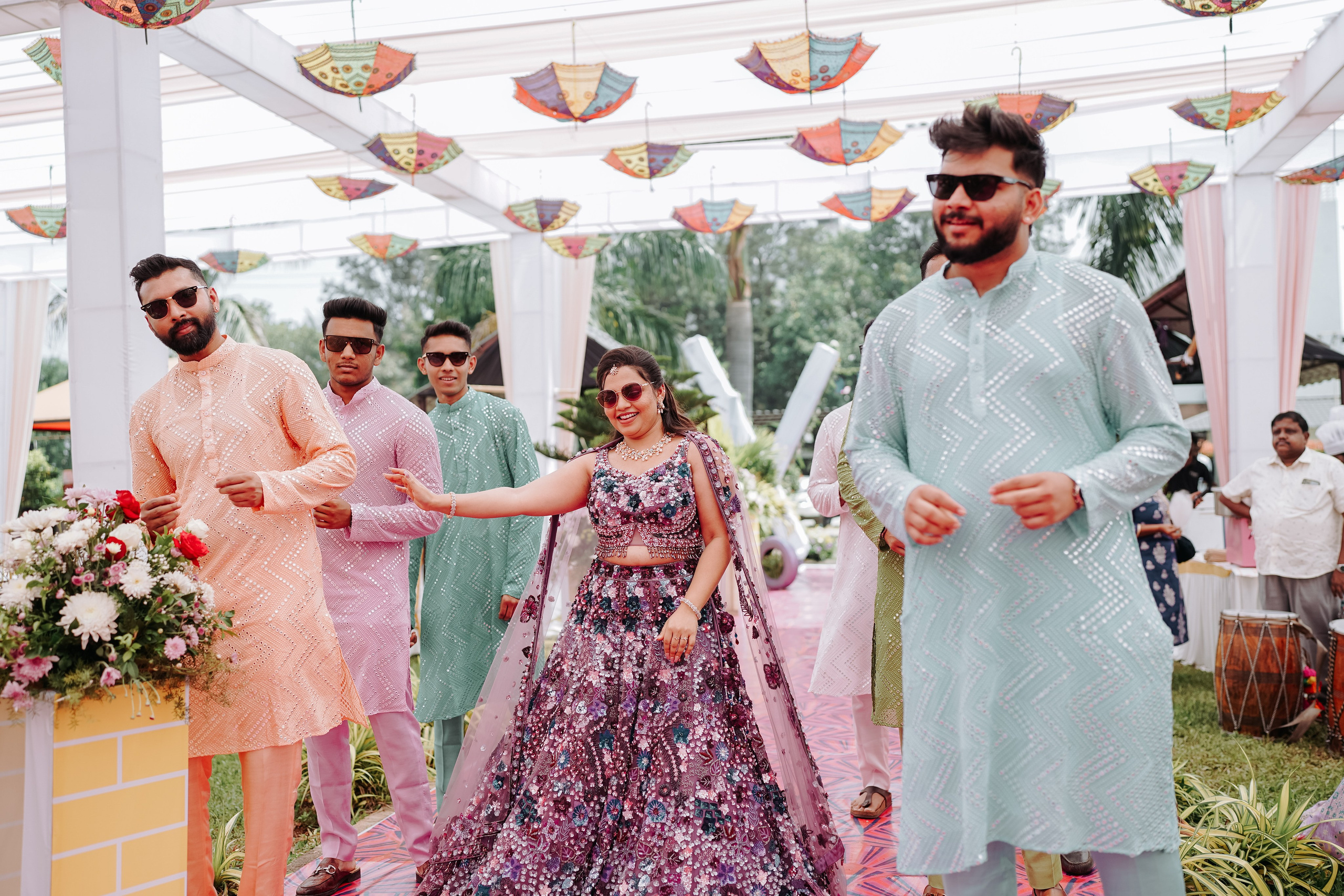 HALDI & MEHANDI. Wedding photographer Stalen Robert