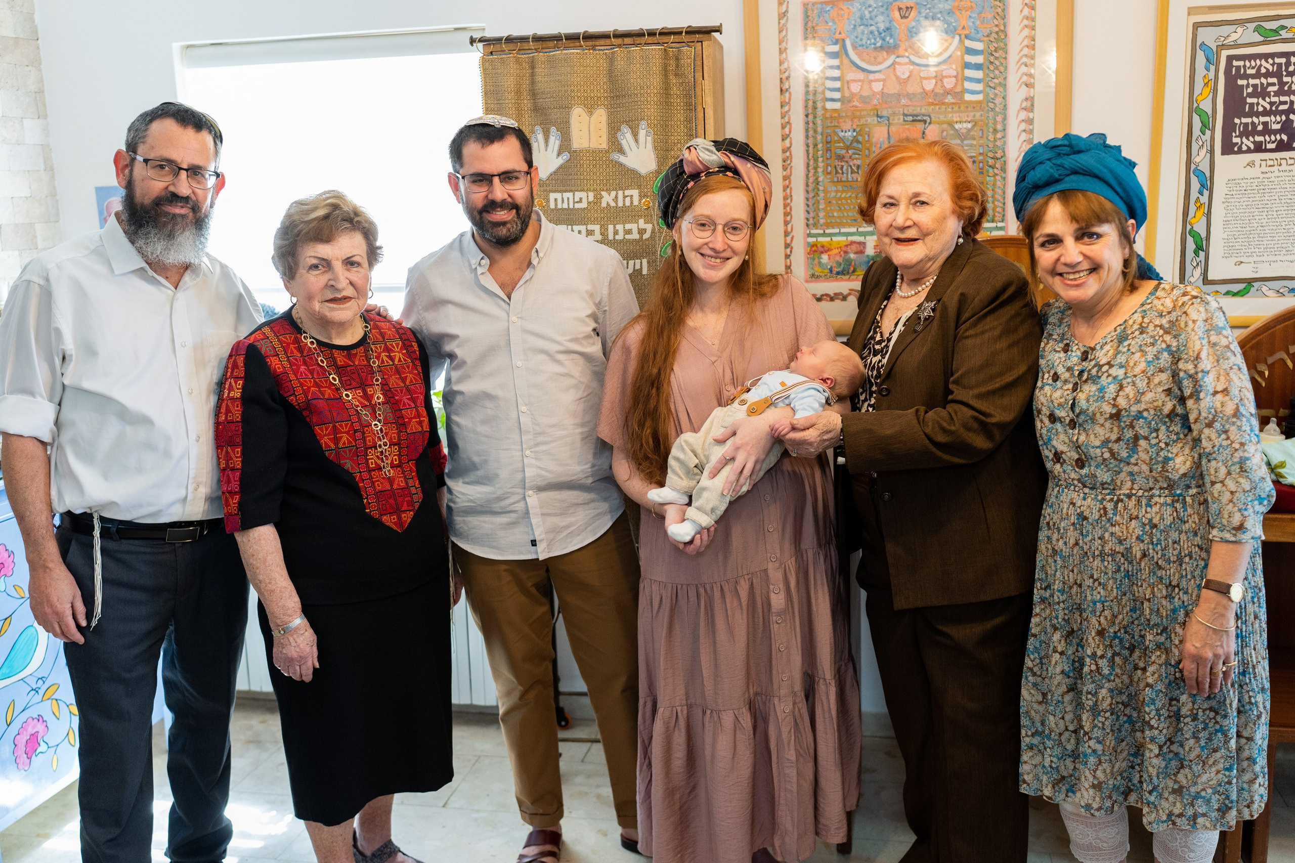 משפחת ברנד. יוסף מזרחי צילום חתונה, ברית וזוגיות. צלם מקצועי שאוהב להוציא אתכם הכי יפים ברגעים הכי מרגשים