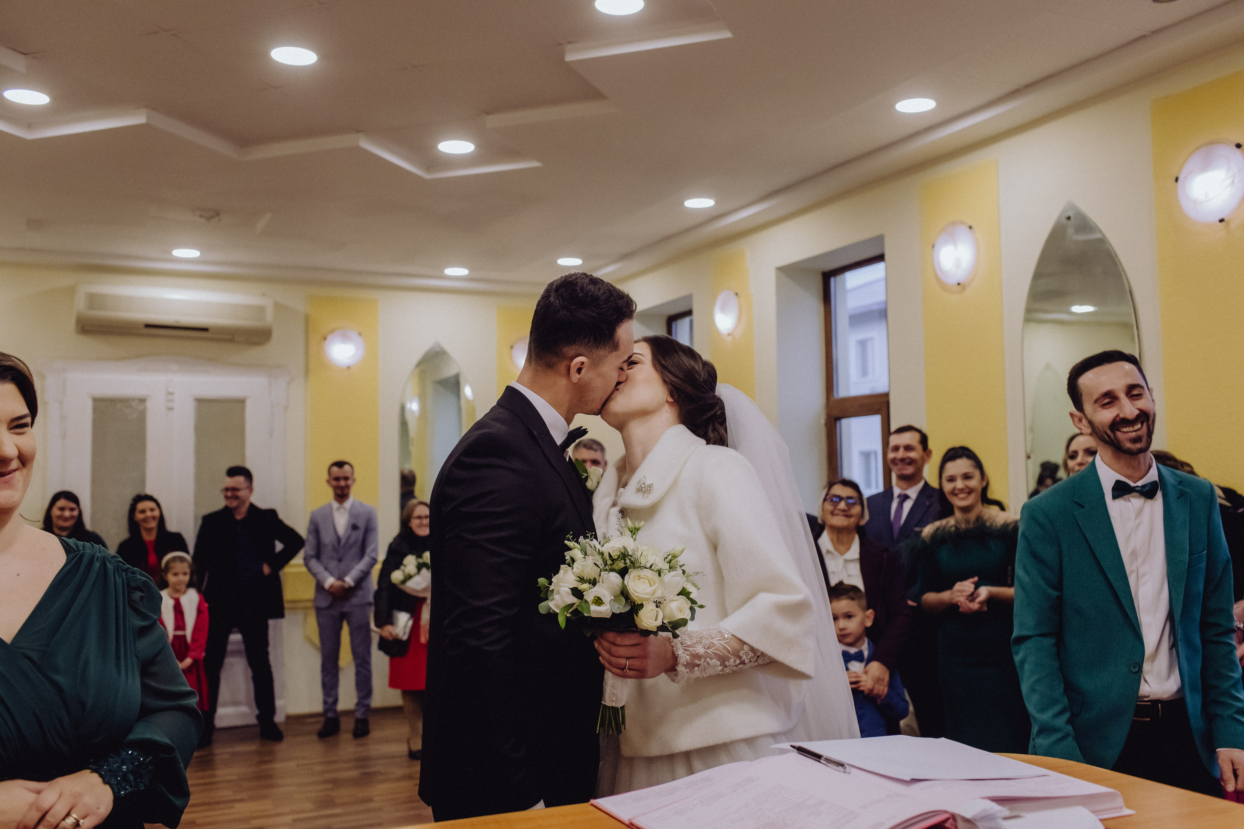 Adi & Angela. Wedding & couple photographer from Romania Rut Vetan