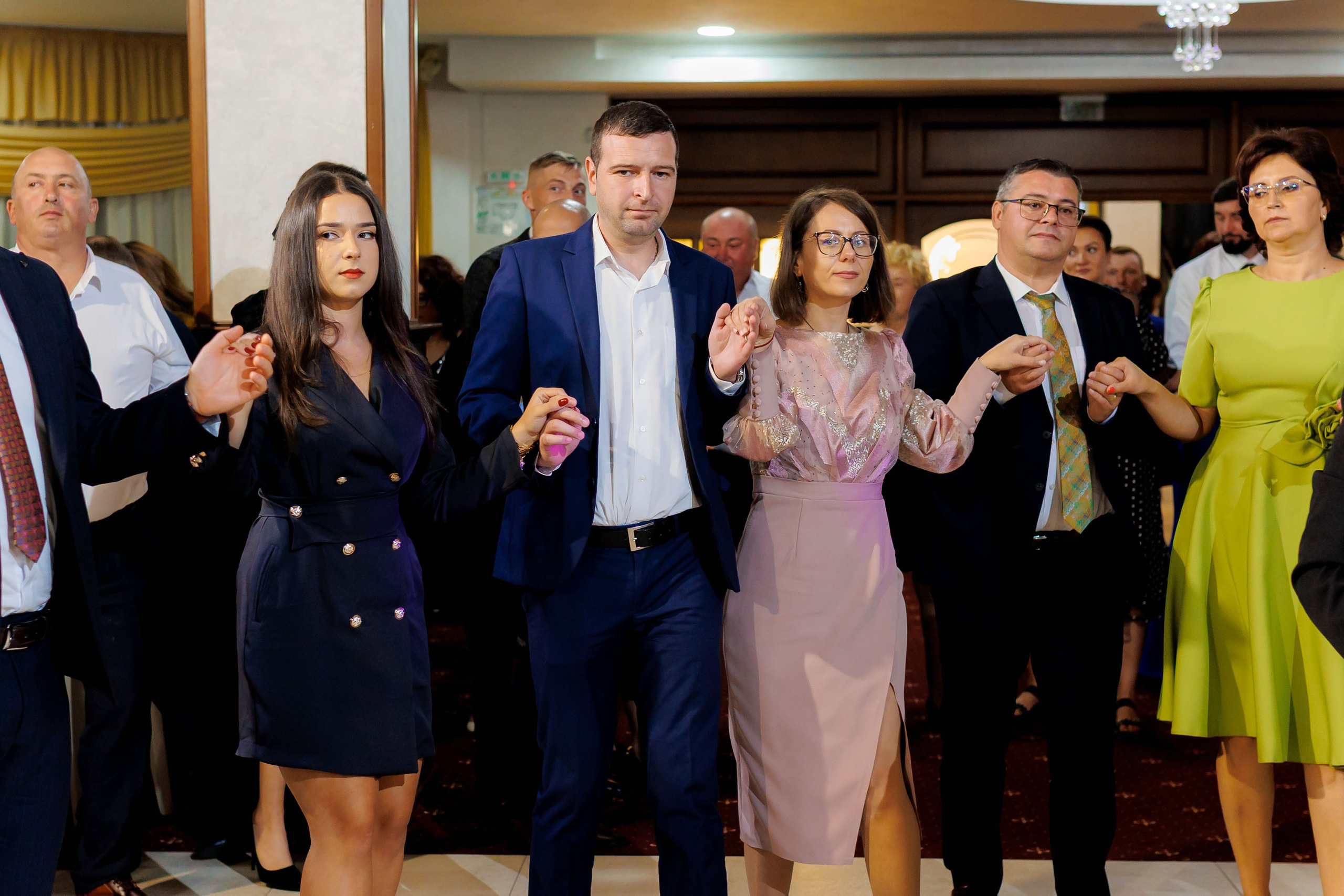 Loredana & Emilian – Ziua Nunții | Videografie - fotografie Botez Suceava, Iași, Botoșani. Servicii foto-video profesionale, pentru momente de neuitat