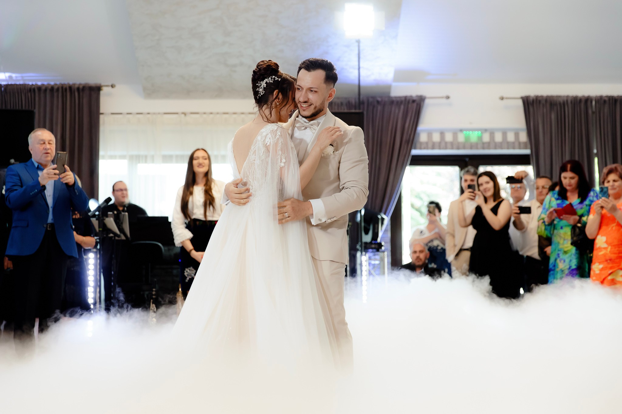 Ioana & Ionuț | Nuntă de poveste la Păstrăvăria Poiana din Mălini județul Suceava. Servicii foto-video profesionale, pentru momente de neuitat