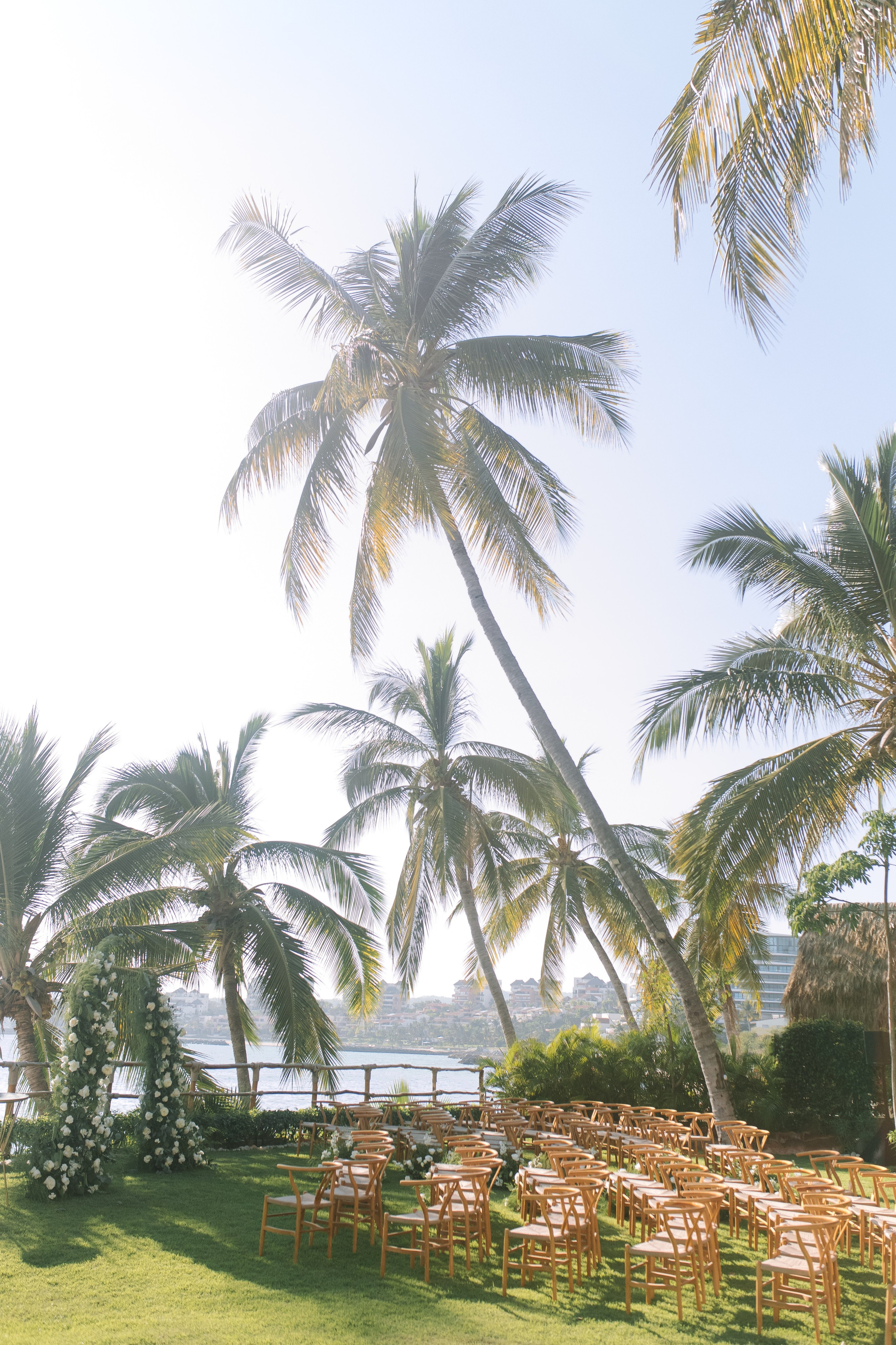 Martoca Beach Garden. Wedding photographer Mexico Sayulita Puerto Vallarta Punta Mita Cabo