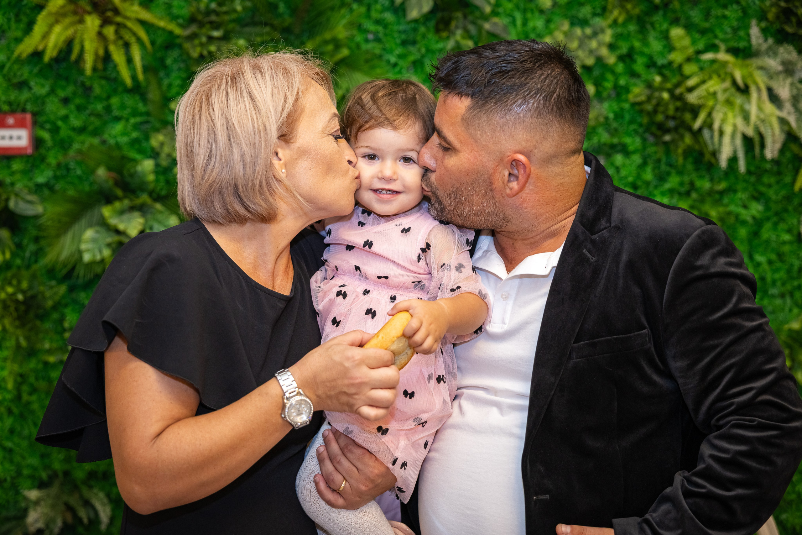 Andrei Sebastian. Moments By Gub