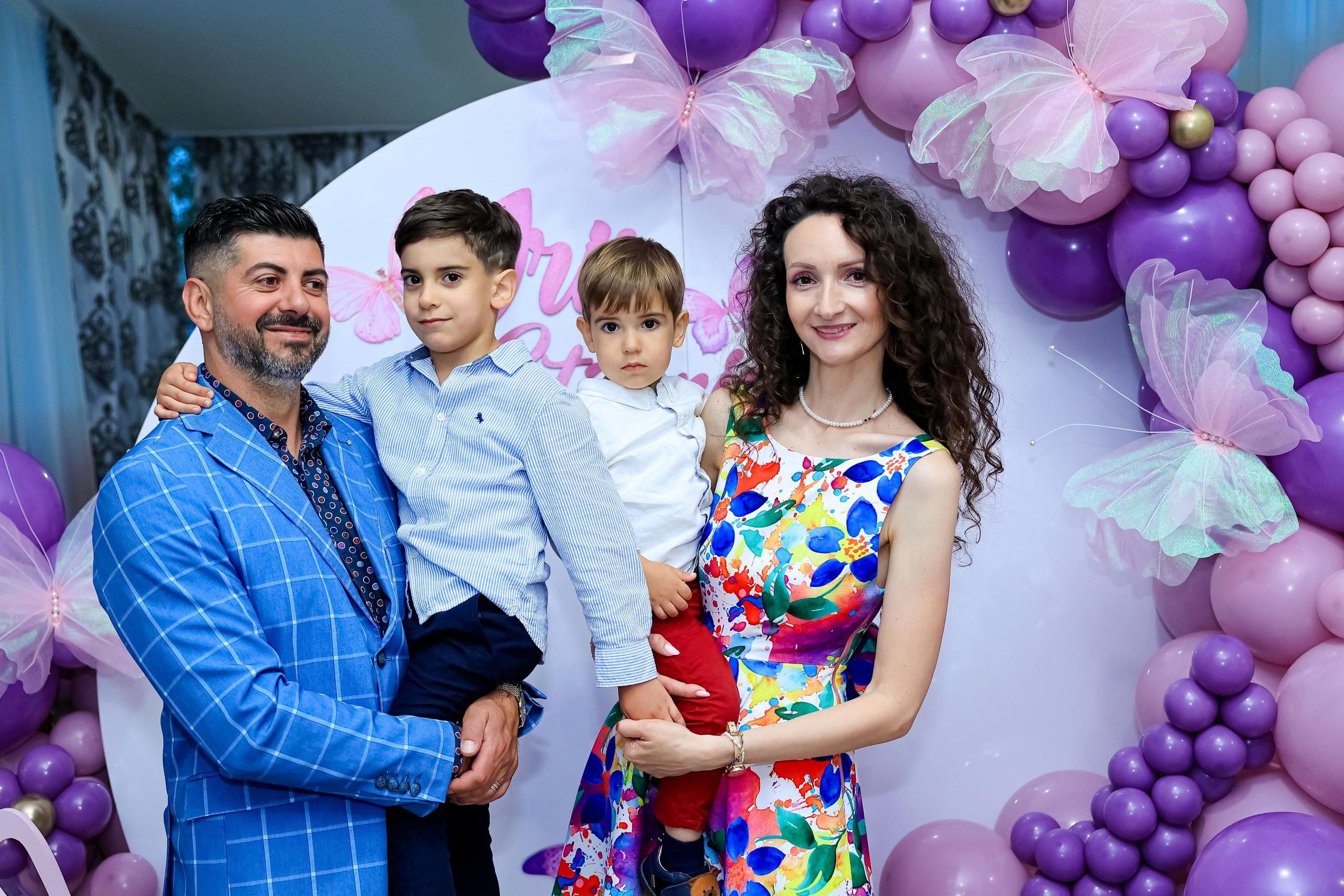 Iris Stefania. Moments By Gub