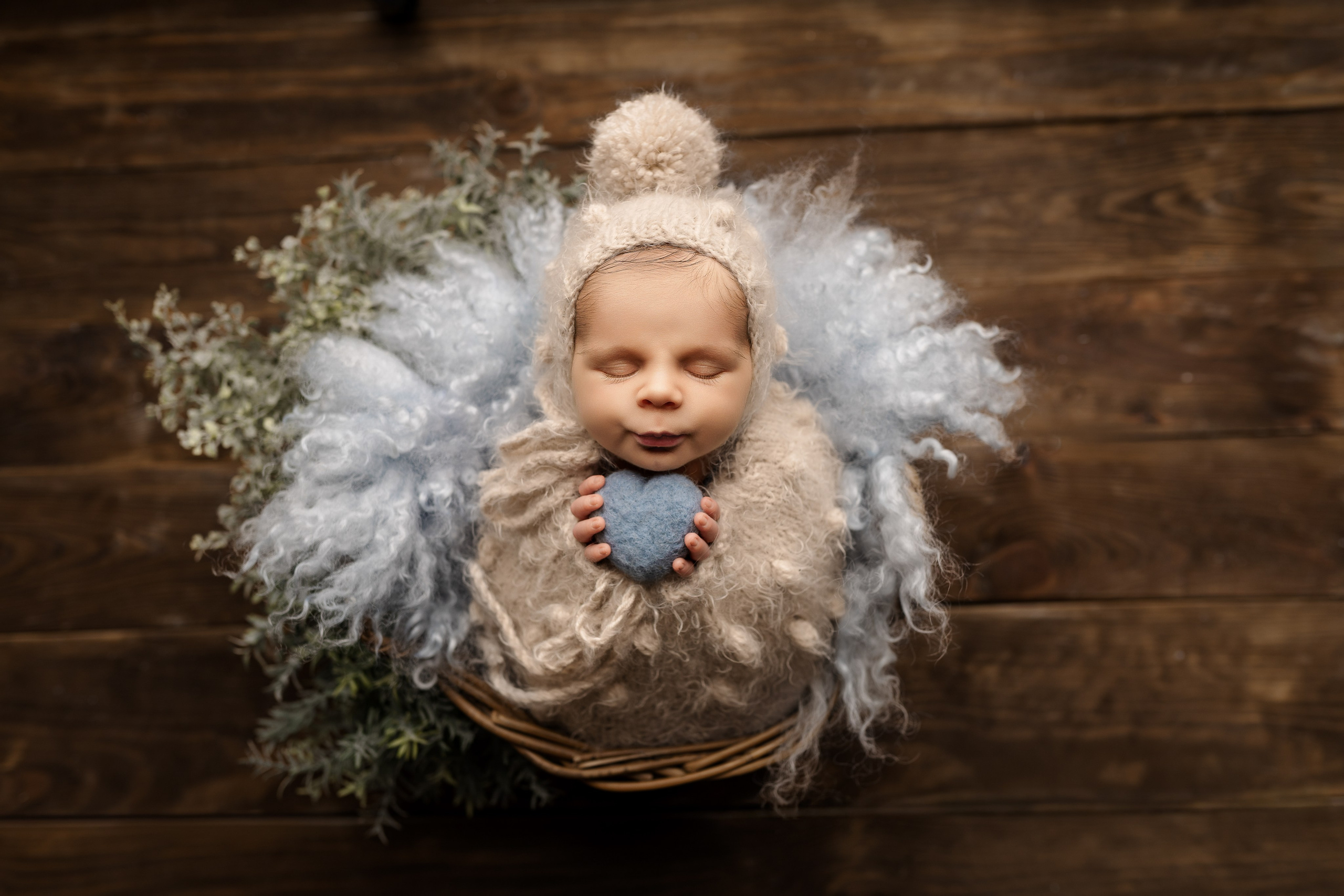 Esu Aleksandra naujagimių ir kudikių fotografė iš Vilniaus