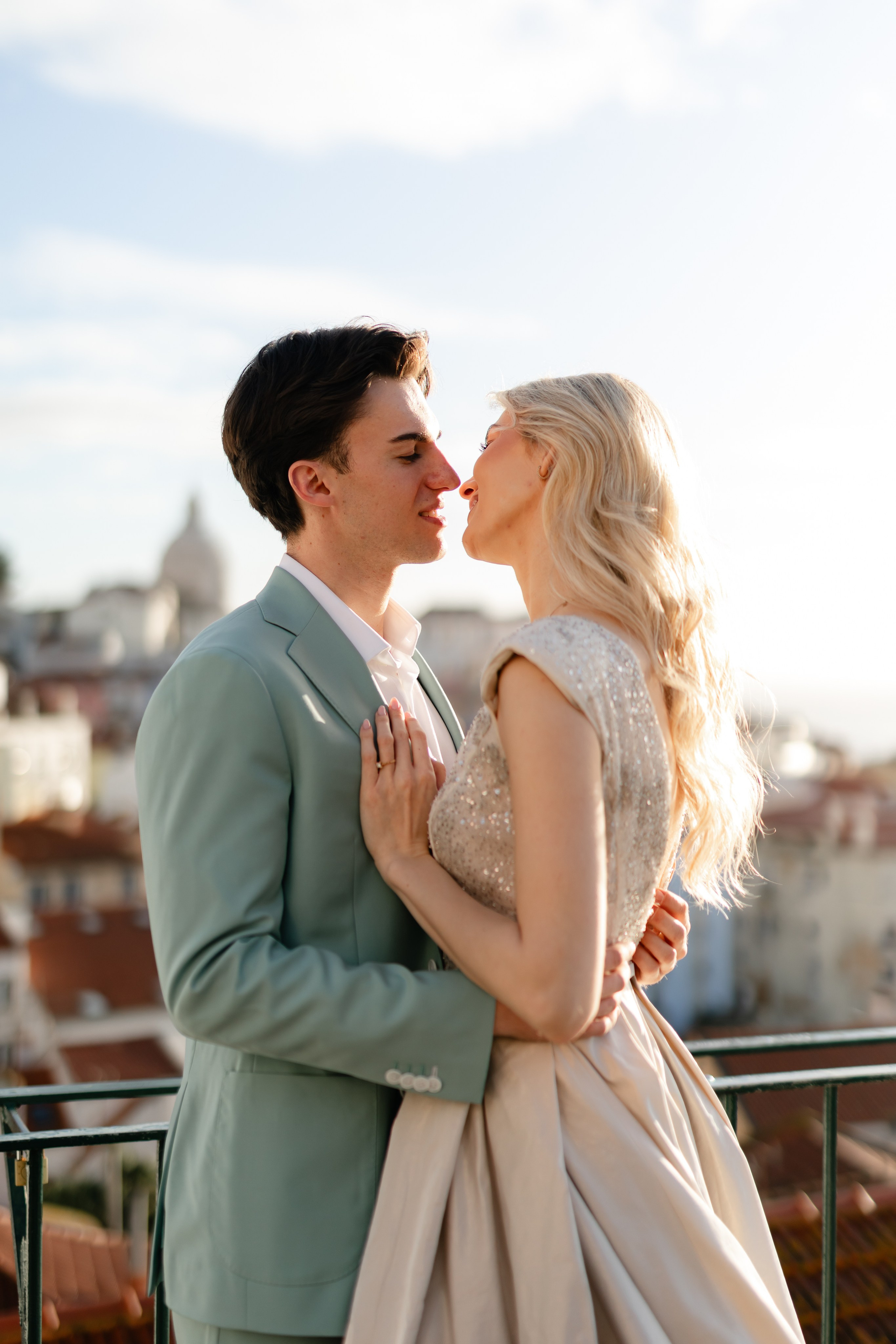 Vivien & Razvan. Main