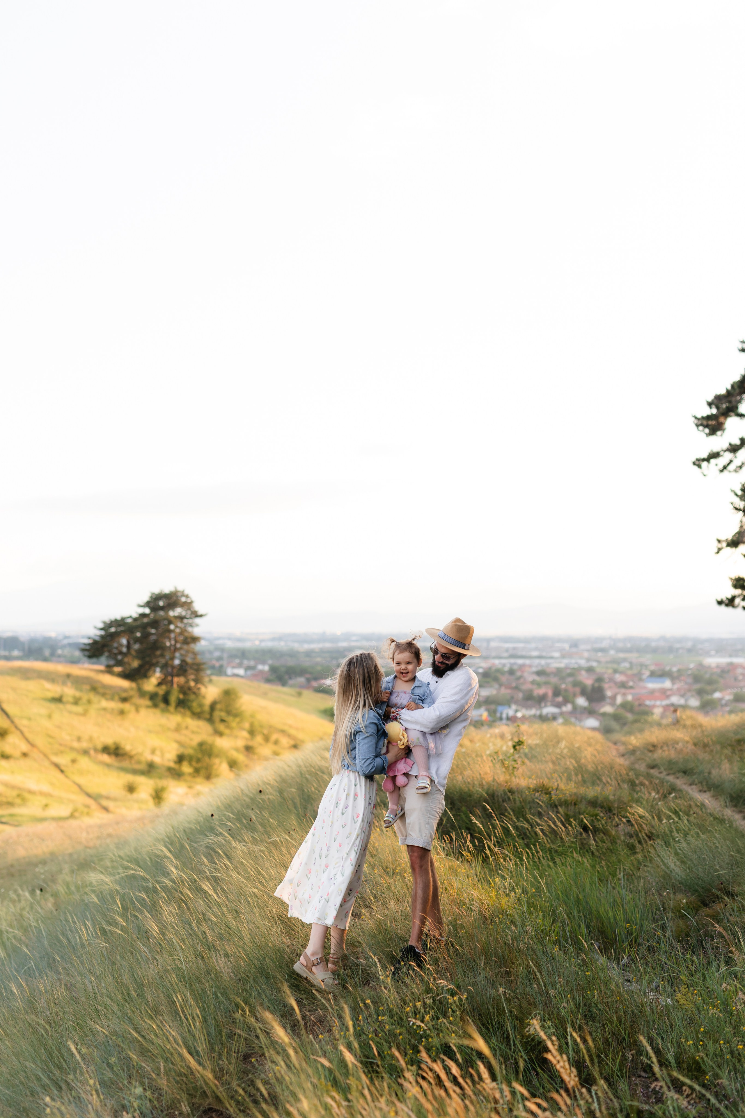 Nico, Luci & Ilaria — Family. Main
