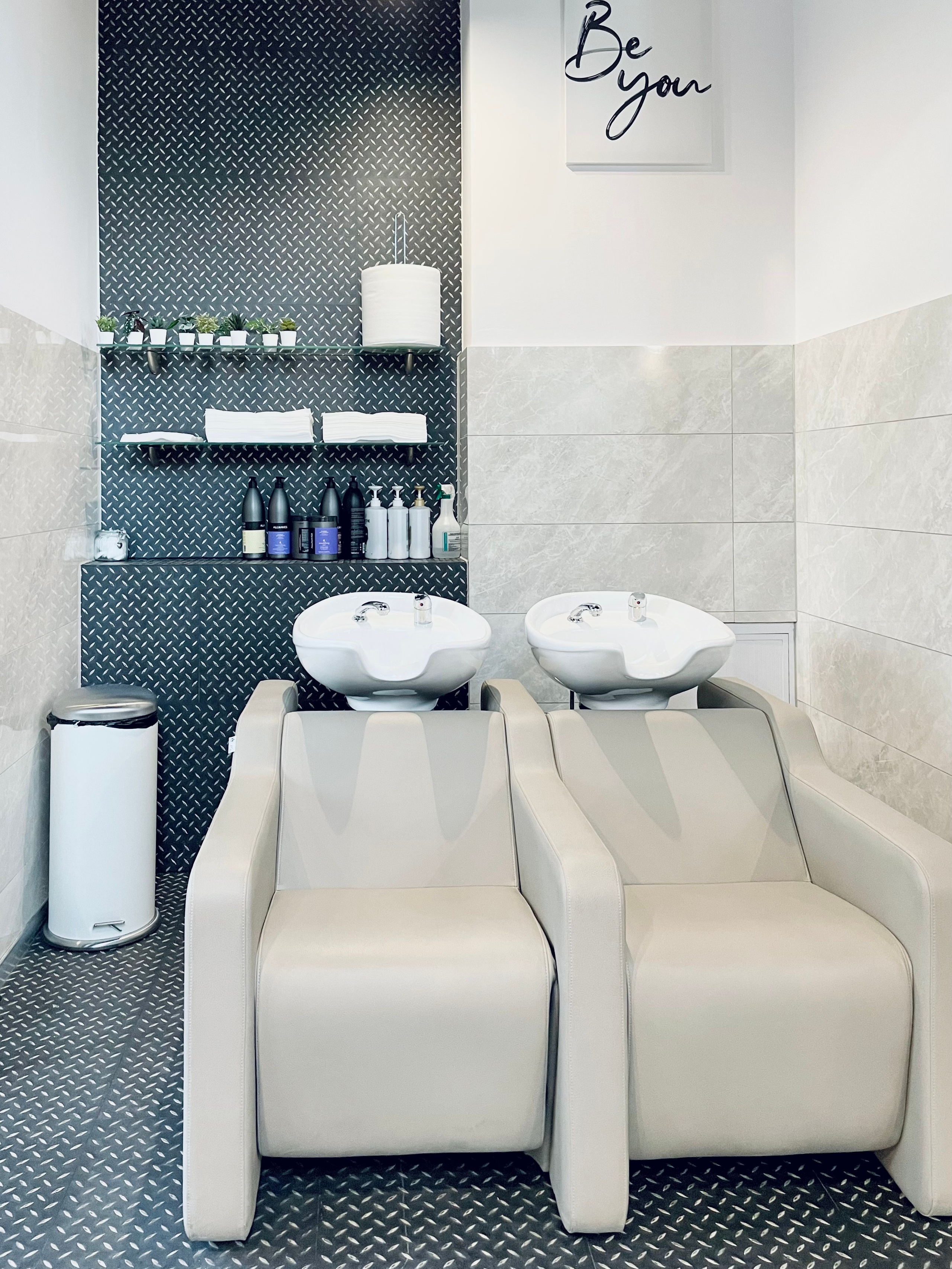 Салон красоты под аренду мест. Photographer in Warsaw Alena Valnai