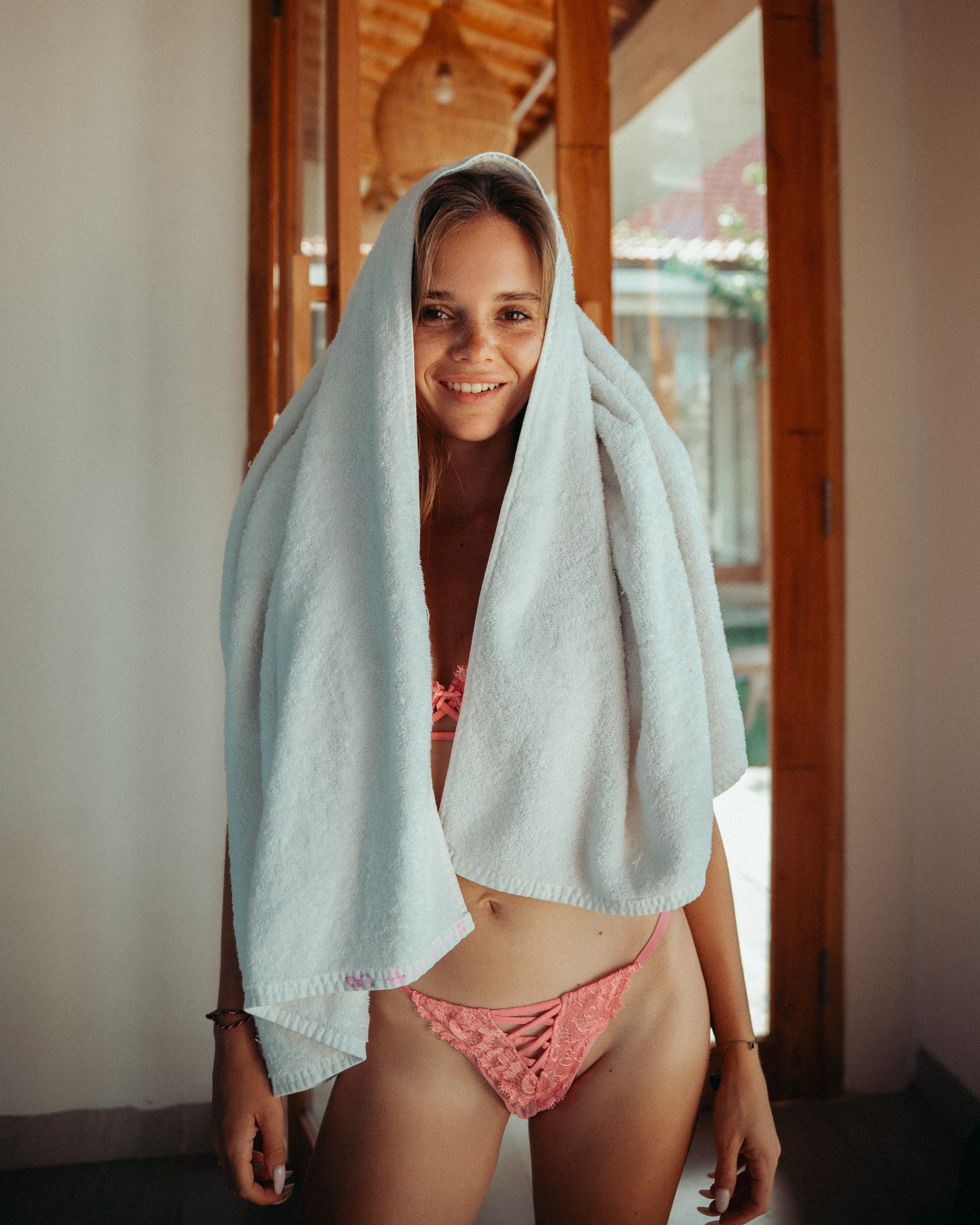 Outdoor. Mike Avelli