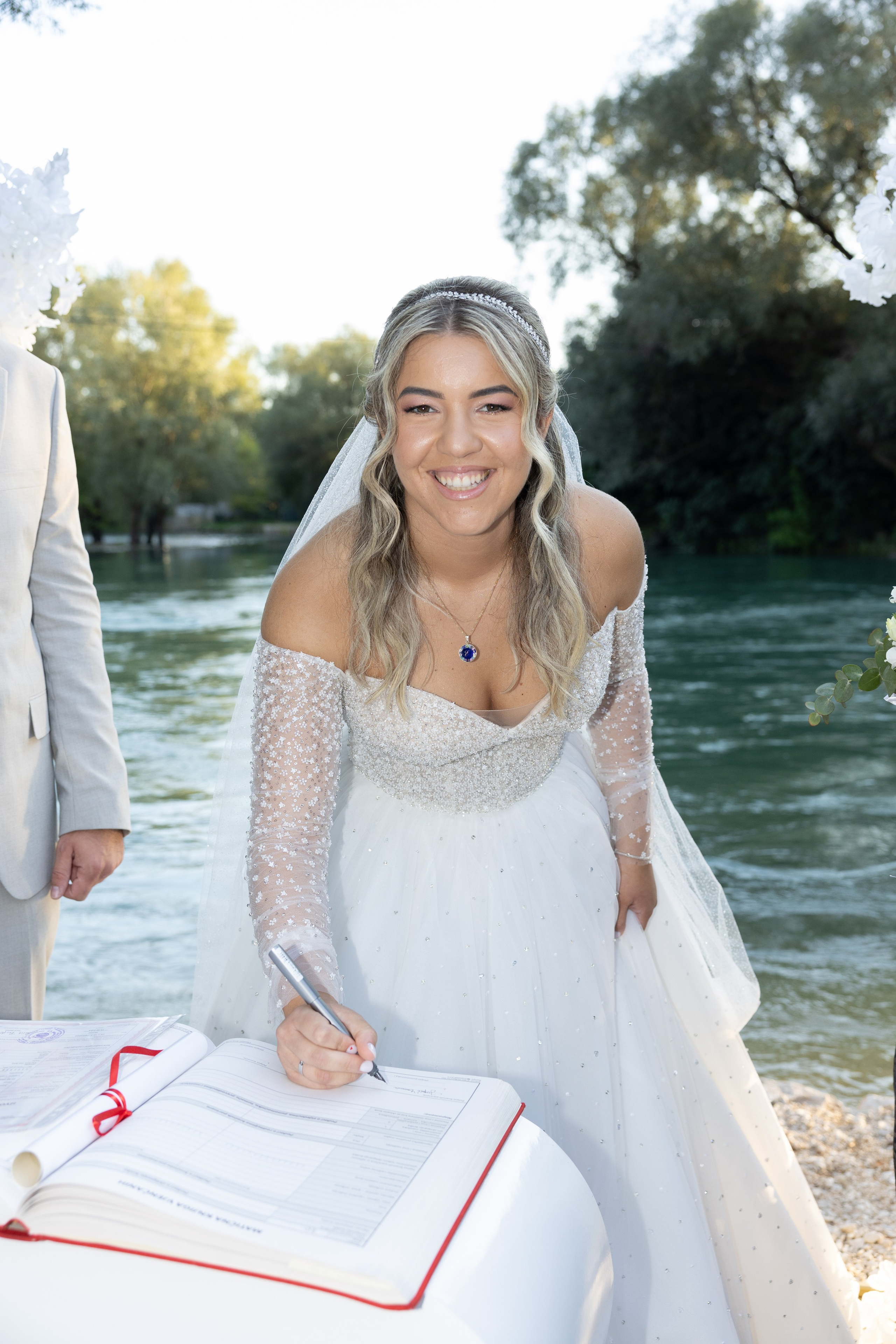 Emma & Omar. Wedding photographer based in Europe