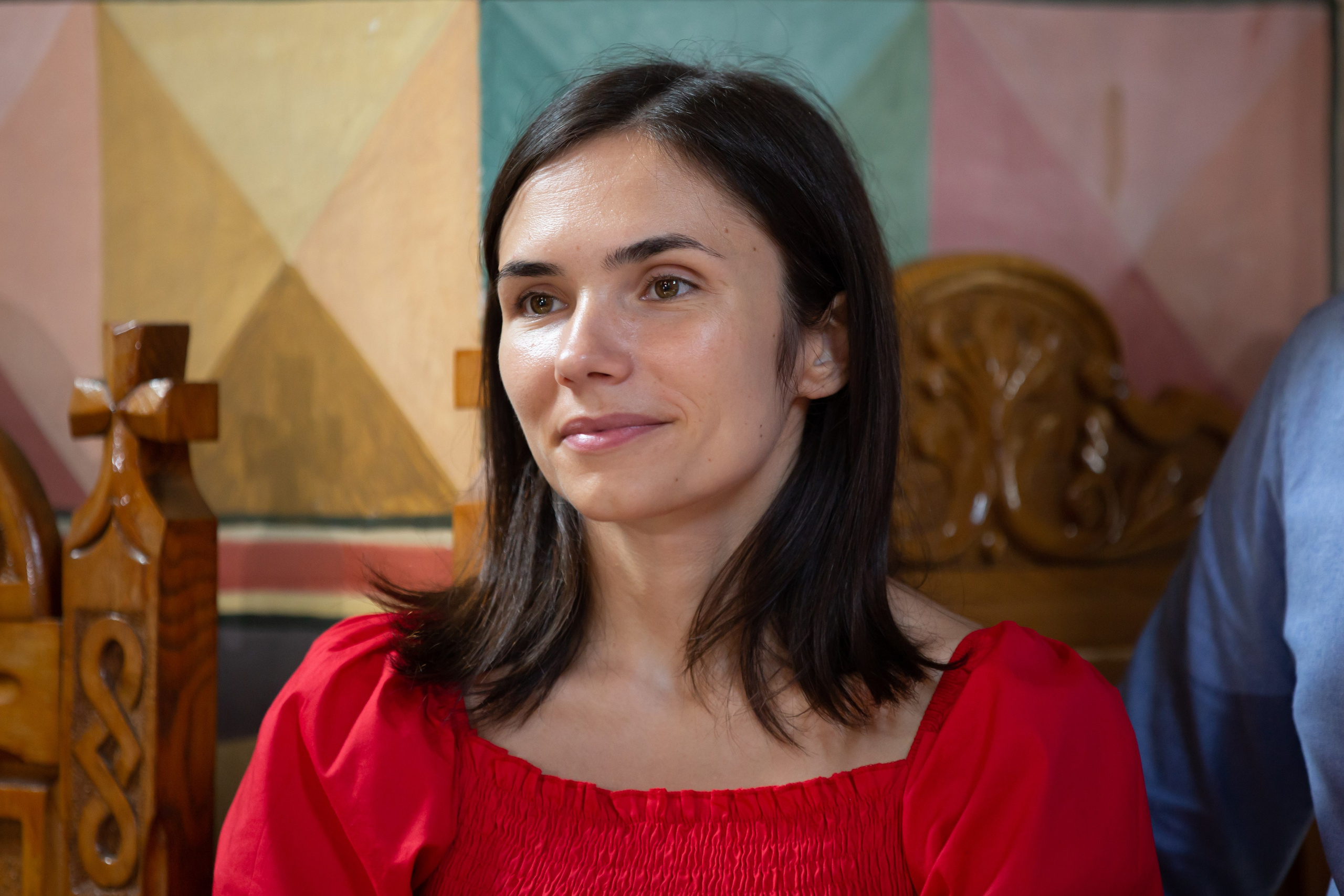 “Bebeluș botezat în biserică, ținut în brațe de nași”	•	“Detaliu cu lumânarea de botez decorată cu flori albe”	•	“Părinți emoționați alături de copilul lor la ceremonia de botez”	•	“Masa festivă de botez cu decor tematic și tort personalizat”	•	“Momentul în care preotul toarnă apă sfințită pe fruntea bebelușului”	“Bebeluș în rochie albă de botez, zâmbind în brațele mamei”	•	“Detaliu cu cruciulița de botez așezată pe o pernă de satin”	•	“Părinți și nași aprinzând lumânările în timpul ceremoniei de botez”	•	“Tort de botez decorat cu figurine tematice și numele copilului”	•	“Copil botezat dormind liniștit în pătuțul decorat festiv”	•	“Momentul în care preotul binecuvântează copilul în fața altarului”	•	“Invitați adunându-se în jurul mesei festive la petrecerea de botez”	•	“Bebeluș ținând în mână o jucărie personalizată primită la botez”	•	“Familie fericită pozând împreună după ceremonia de botez”	•	“Decor tematic cu baloane și flori la locația petrecerii de botez” fotograf Botoșani fotograf evenimente fotograf botez Alin Chirila fotograf alinofotostudio,- Preotul ținându-l pe micuțul Mathias Gabriel la botez, în biserica Înălțarea Domnului, Copălău  - Detalii de la botezul lui Mathias – lumânare, trusou și icoană  - Familia lui Mathias Gabriel alături de micuț, în ziua botezului  - Portret emoționant cu mama și bebelușul în brațe, în biserică,fotograf profesionist evenimente Botoșani, Iași, Suceava, Fălticeni, Bacău, Pașcani, Roman - AlinoFotoStudio by Alin Chirilă - servicii foto nuntă, botez, cununie, ședințe foto creative, albume personalizate, fotografii emoționante și calitative pentru cele mai importante momente din viață,fotograf nuntă Botoșani Alin Chirilă,  ședință foto botez Iași - AlinoFotoStudio,  servicii fotograf profesionist evenimente Suceava,  fotograf cununie civilă Fălticeni - Alin Chirilă,  album foto nuntă personalizat Bacău.“Bebeluș botezat în biserică, ținut în brațe de nași”	•	“Detaliu cu lumânarea de botez decorată cu flori albe”	•	“Părinți emoționați alături de copilul lor la ceremonia de botez”	•	“Masa festivă de botez cu decor tematic și tort personalizat”	•	“Momentul în care preotul toarnă apă sfințită pe fruntea bebelușului”	“Bebeluș în rochie albă de botez, zâmbind în brațele mamei”	•	“Detaliu cu cruciulița de botez așezată pe o pernă de satin”	•	“Părinți și nași aprinzând lumânările în timpul ceremoniei de botez”	•	“Tort de botez decorat cu figurine tematice și numele copilului”	•	“Copil botezat dormind liniștit în pătuțul decorat festiv”	•	“Momentul în care preotul binecuvântează copilul în fața altarului”	•	“Invitați adunându-se în jurul mesei festive la petrecerea de botez”	•	“Bebeluș ținând în mână o jucărie personalizată primită la botez”	•	“Familie fericită pozând împreună după ceremonia de botez”	•	“Decor tematic cu baloane și flori la locația petrecerii de botez” fotograf Botoșani fotograf evenimente fotograf botez Alin Chirila fotograf alinofotostudio.fotograf botez Amelis Maria, fotografie botez Botoșani, fotograf Alin Chirilă, amintiri botez, fotografii botez, botez Amelis Maria, fotograf copii, fotografie botez în Botoșani,