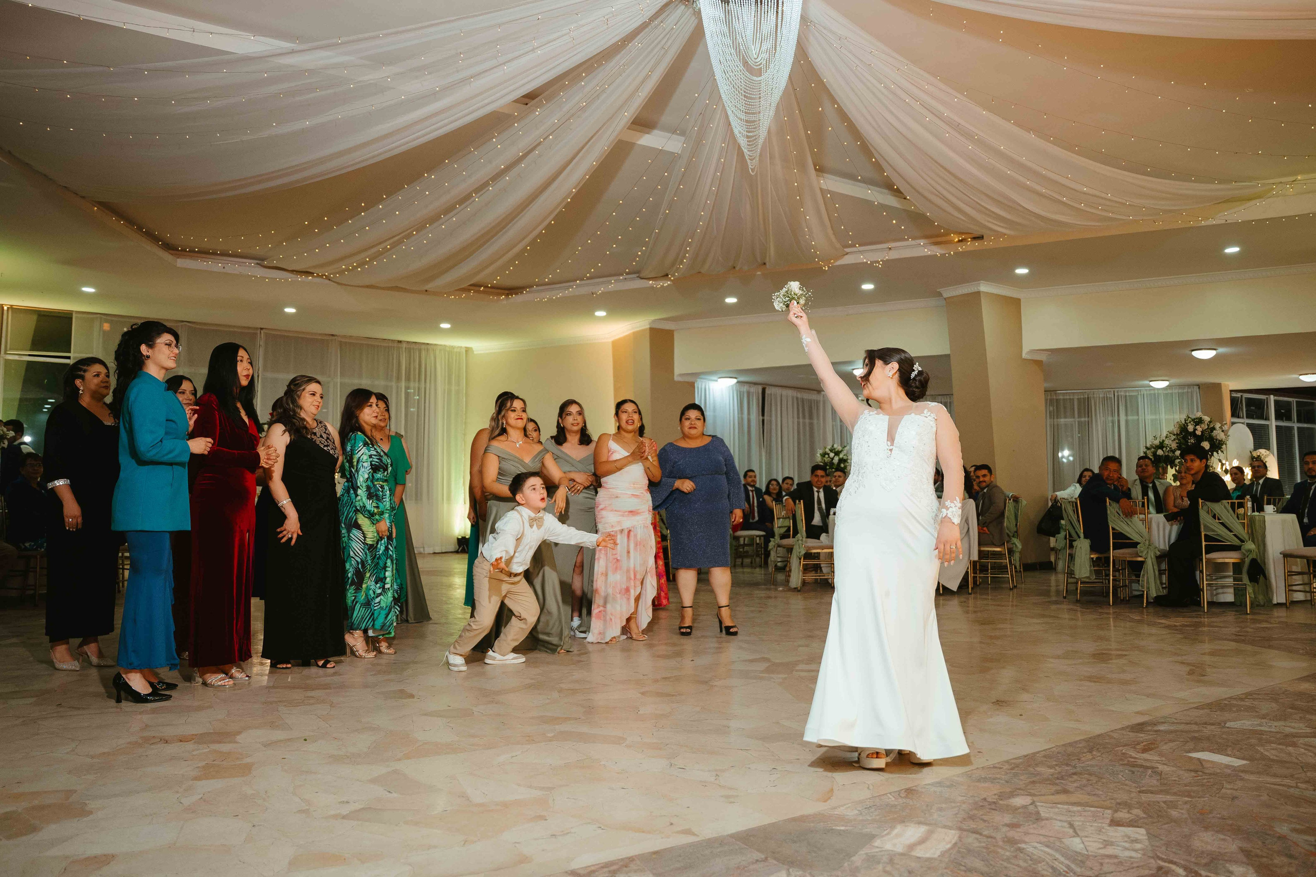 Boda de Kelvin y Yari en Loja | Fotografía y Filmación por Piero Alvarez. Fotógrafo de bodas en Loja Ecuador | Piero Alvarez PH