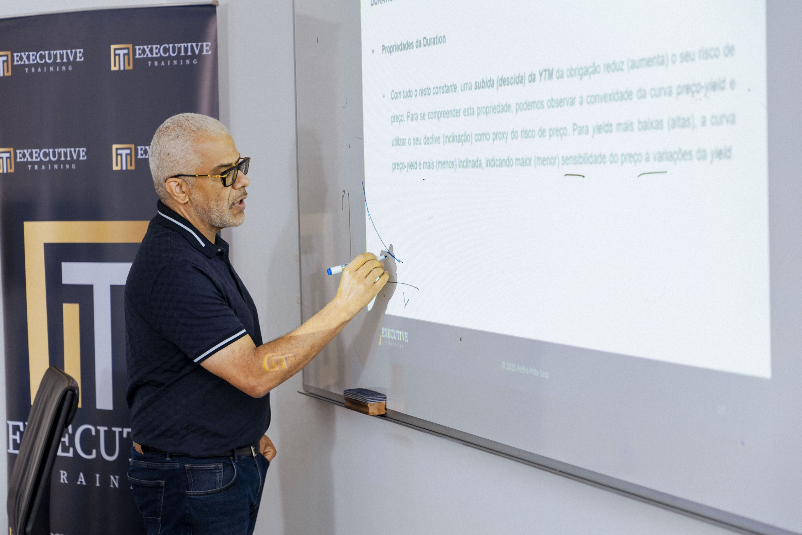 Executive Training — Avaliação de Ativos Financeiros