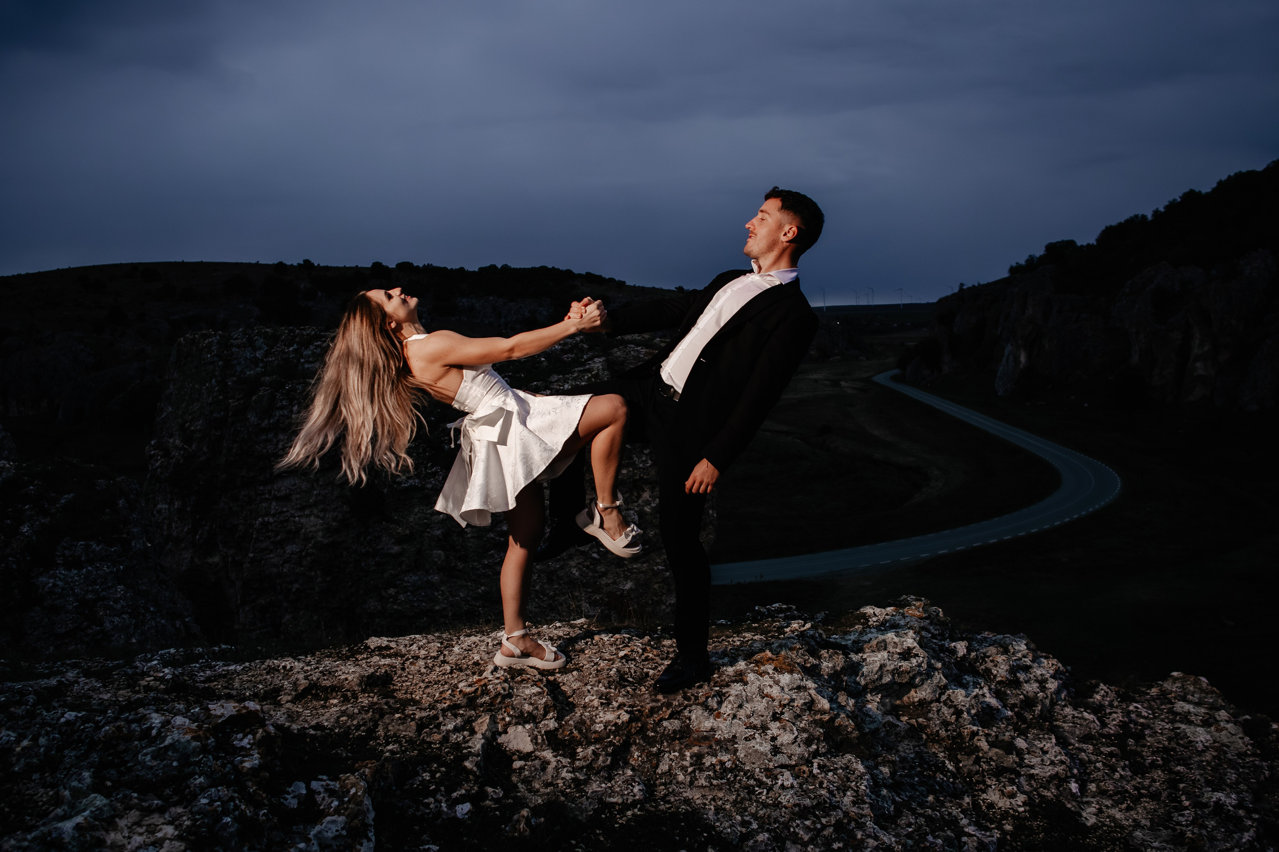 ANDREEA & RAZVAN - SAVE THE DATE. Fotograf Nuntă | Lucian Murgeanu - Fotograf Profesionist Evenimente