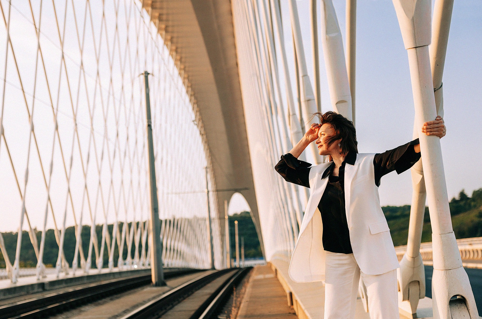 On the bridge. Rodinný a svatební fotograf v Praze