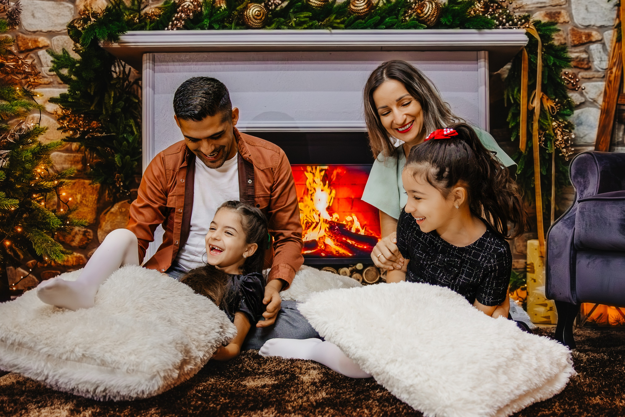 Sedinta foto Craciun Familia Belea. Fotograf și Videograf Nuntă & Evenimente | Pixtory - Constanta