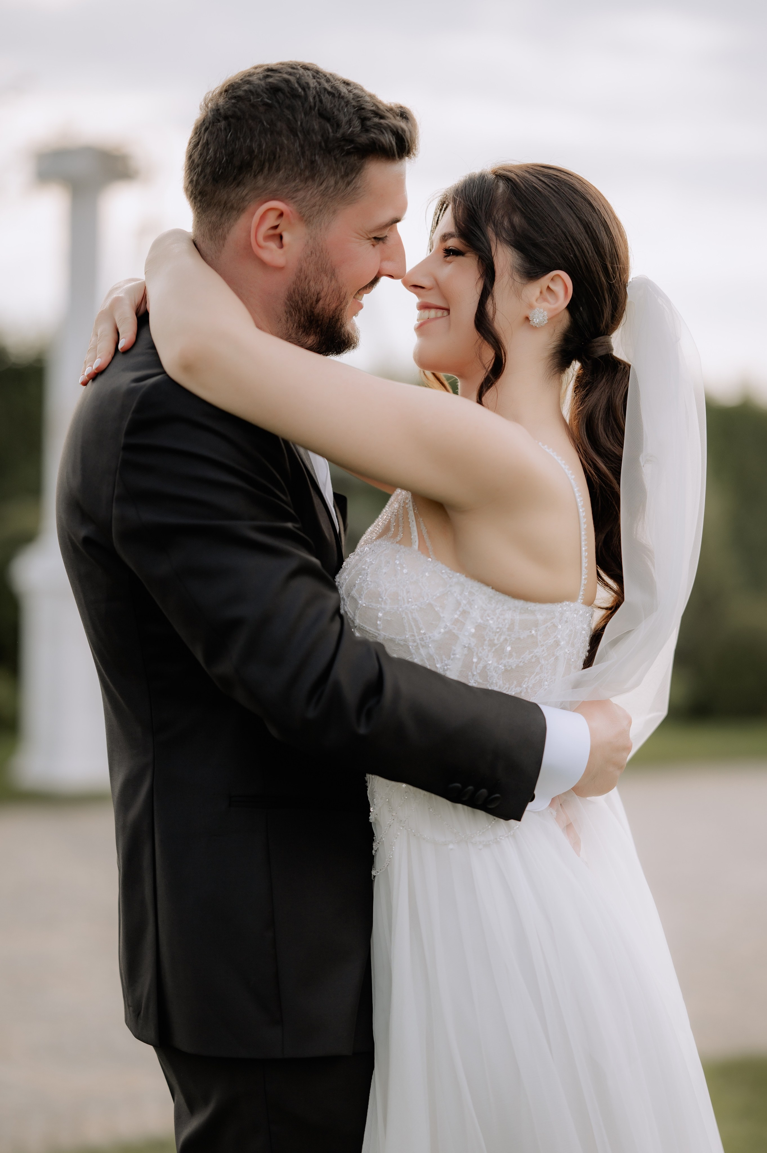 Cum să alegi un fotograf de nuntă în stilul tău. Proud Vision Weddings | Wedding Photography & Film — Servicii profesionale Foto Video Nunta Iasi